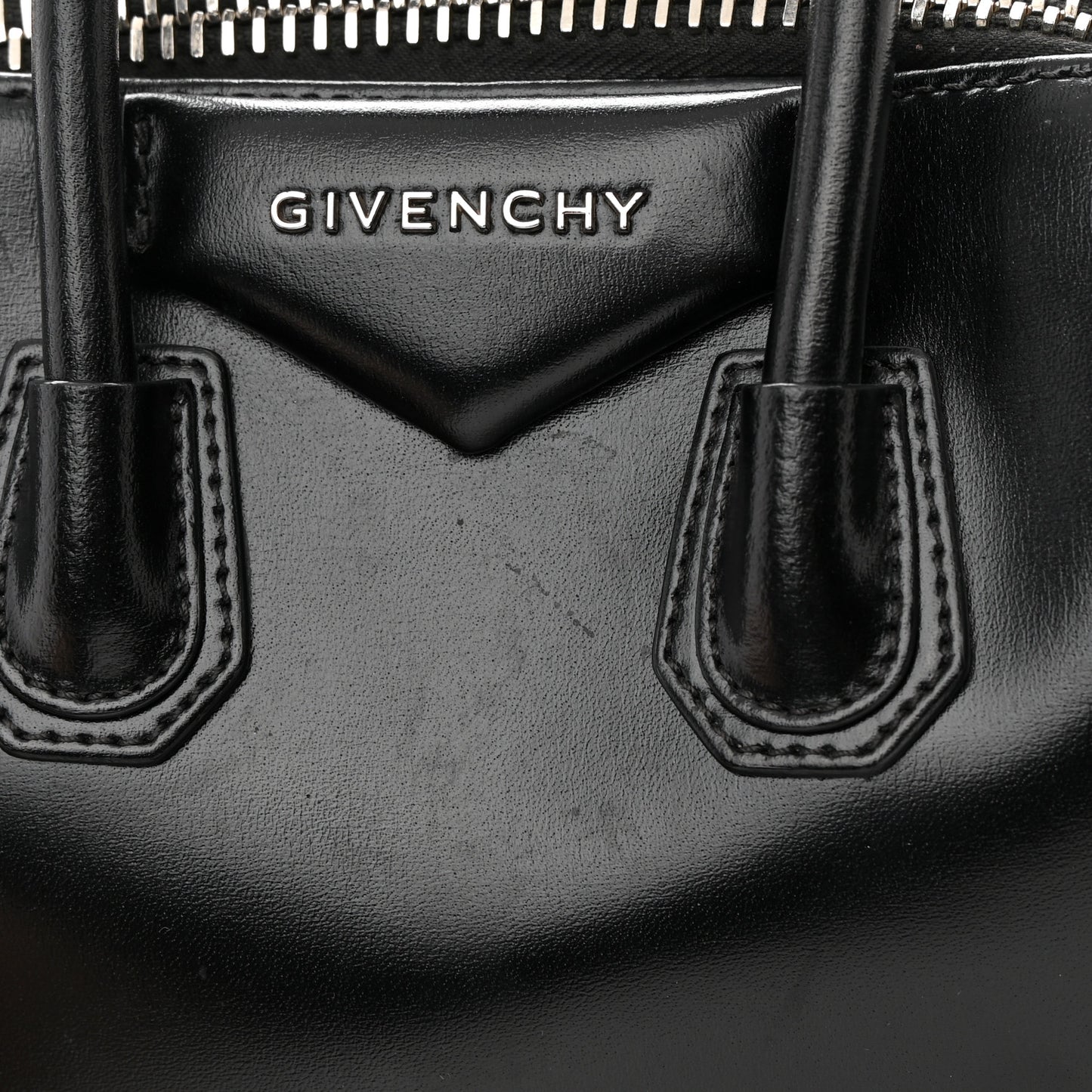 Shiny Lord Calfskin Mini Antigona Black