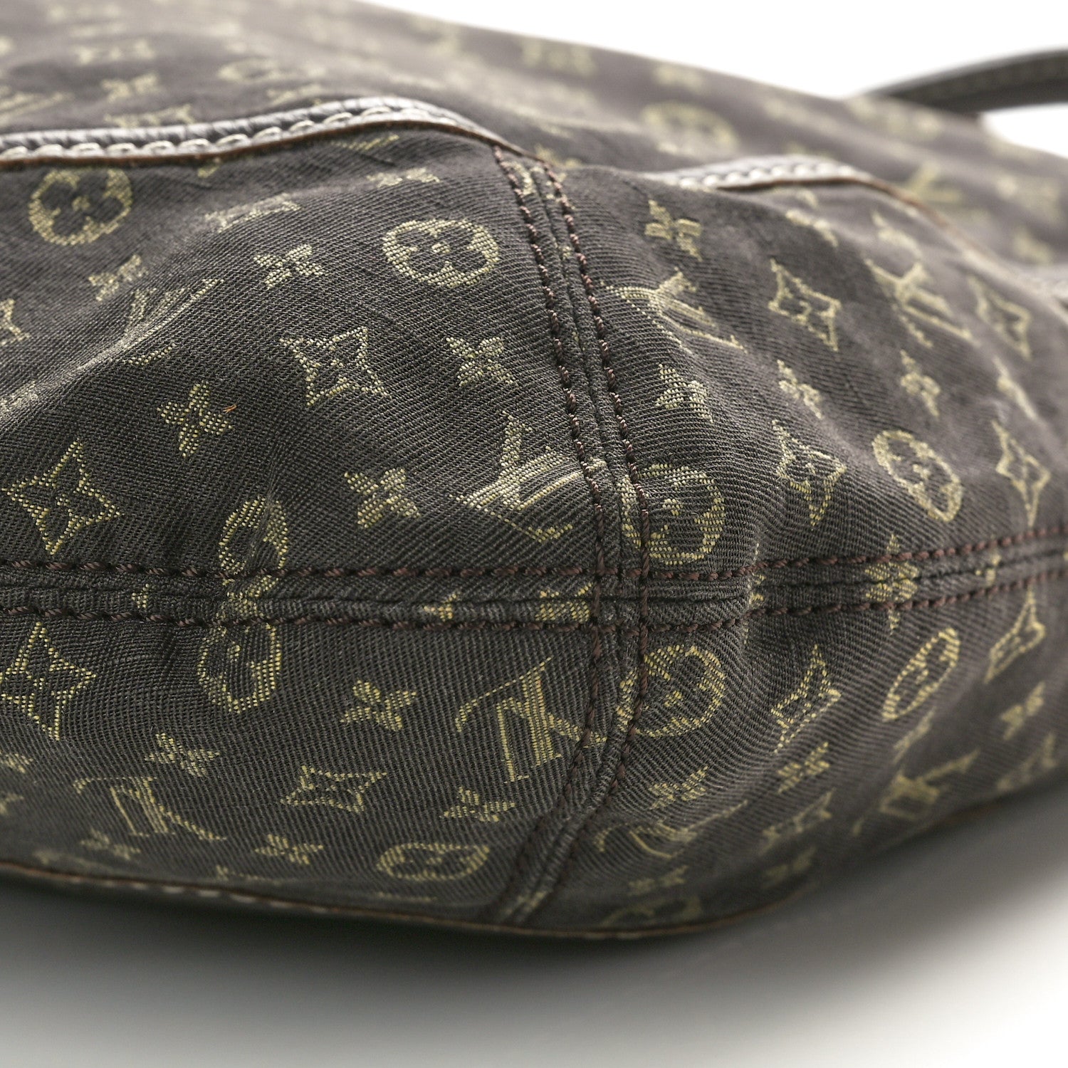 Louis Vuitton Mini Lin Besace Angele Ebene 9 of 10