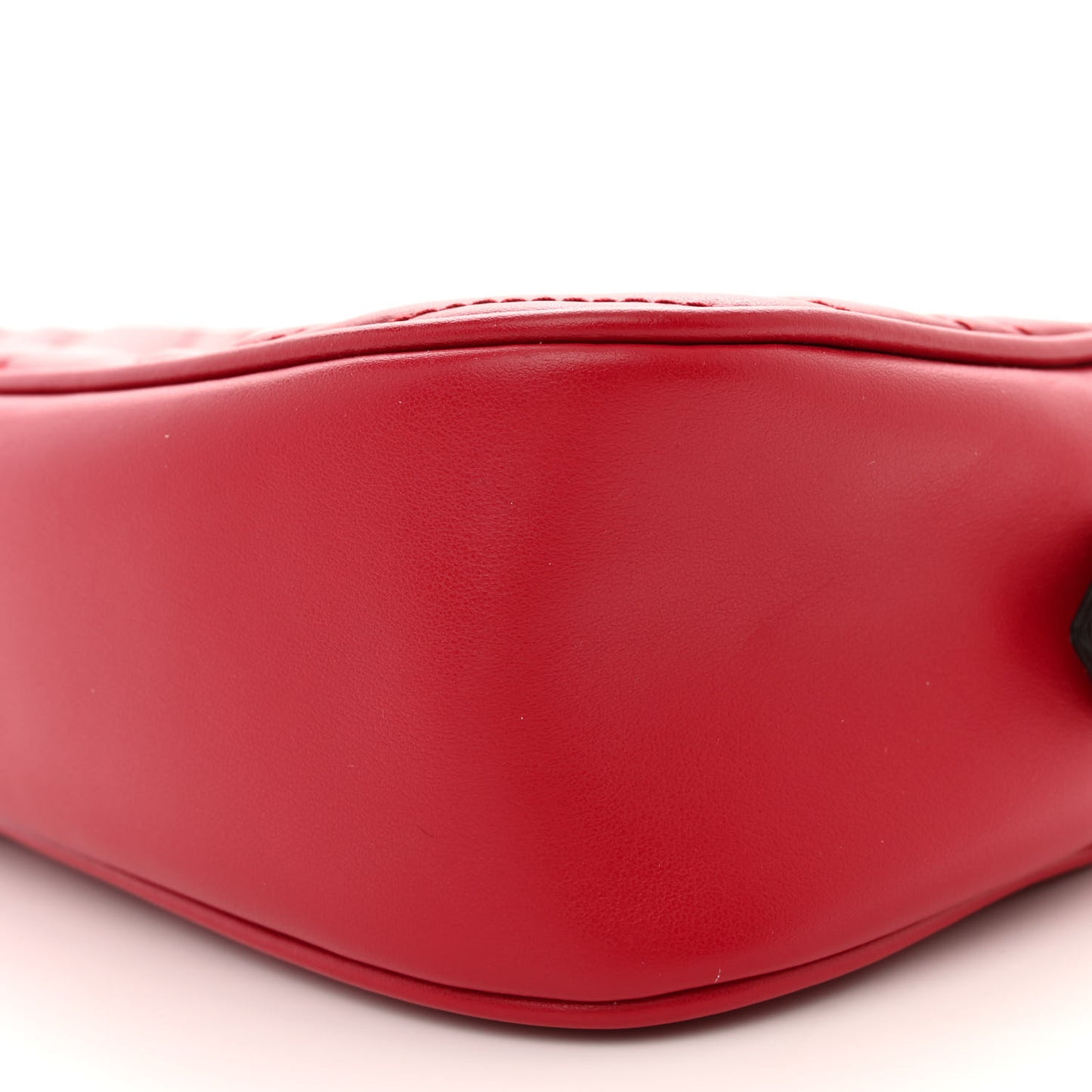 Calfskin Matelasse Small GG Marmont Chain Shoulder Bag Hibiscus Red