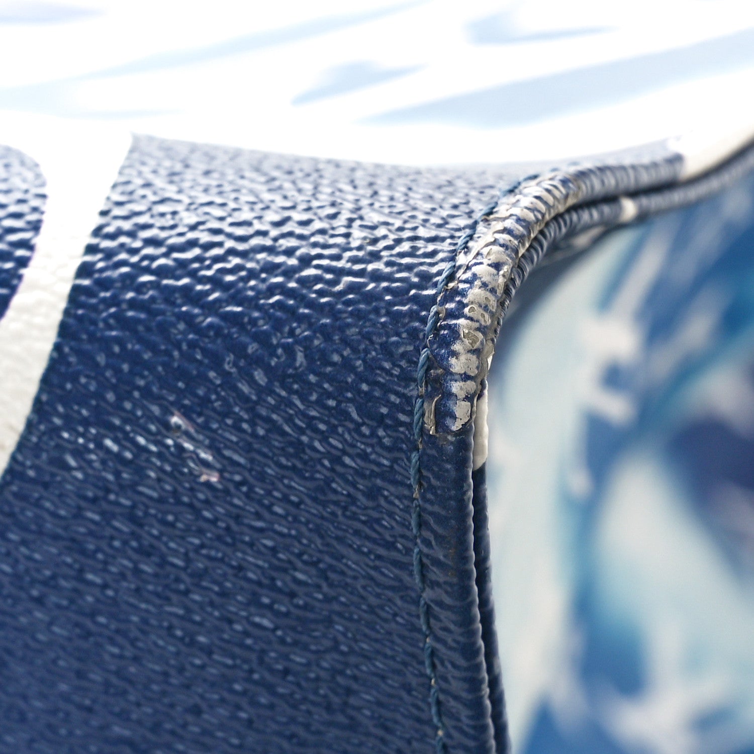 Louis Vuitton Monogram Escale Onthego GM Blue 10 of 11