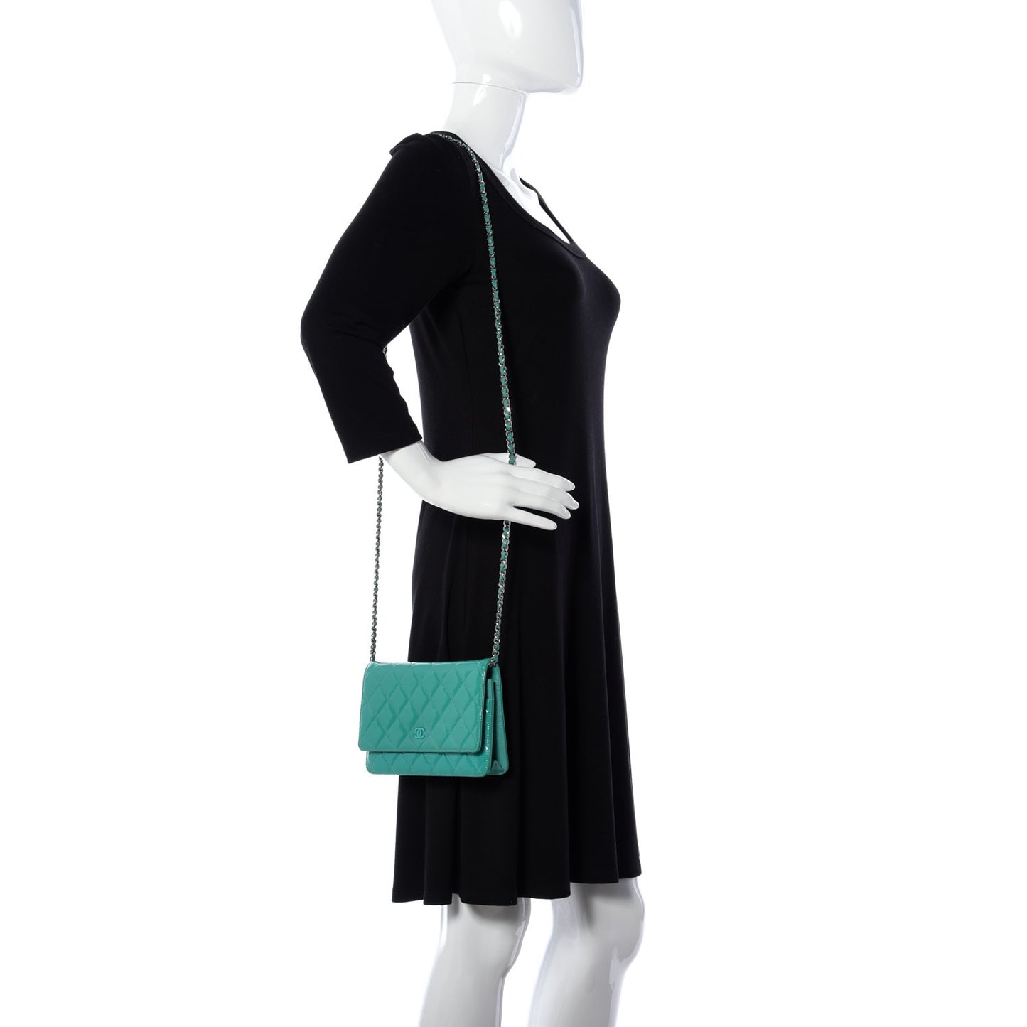 Patent Quilted Wallet On Chain WOC Blue