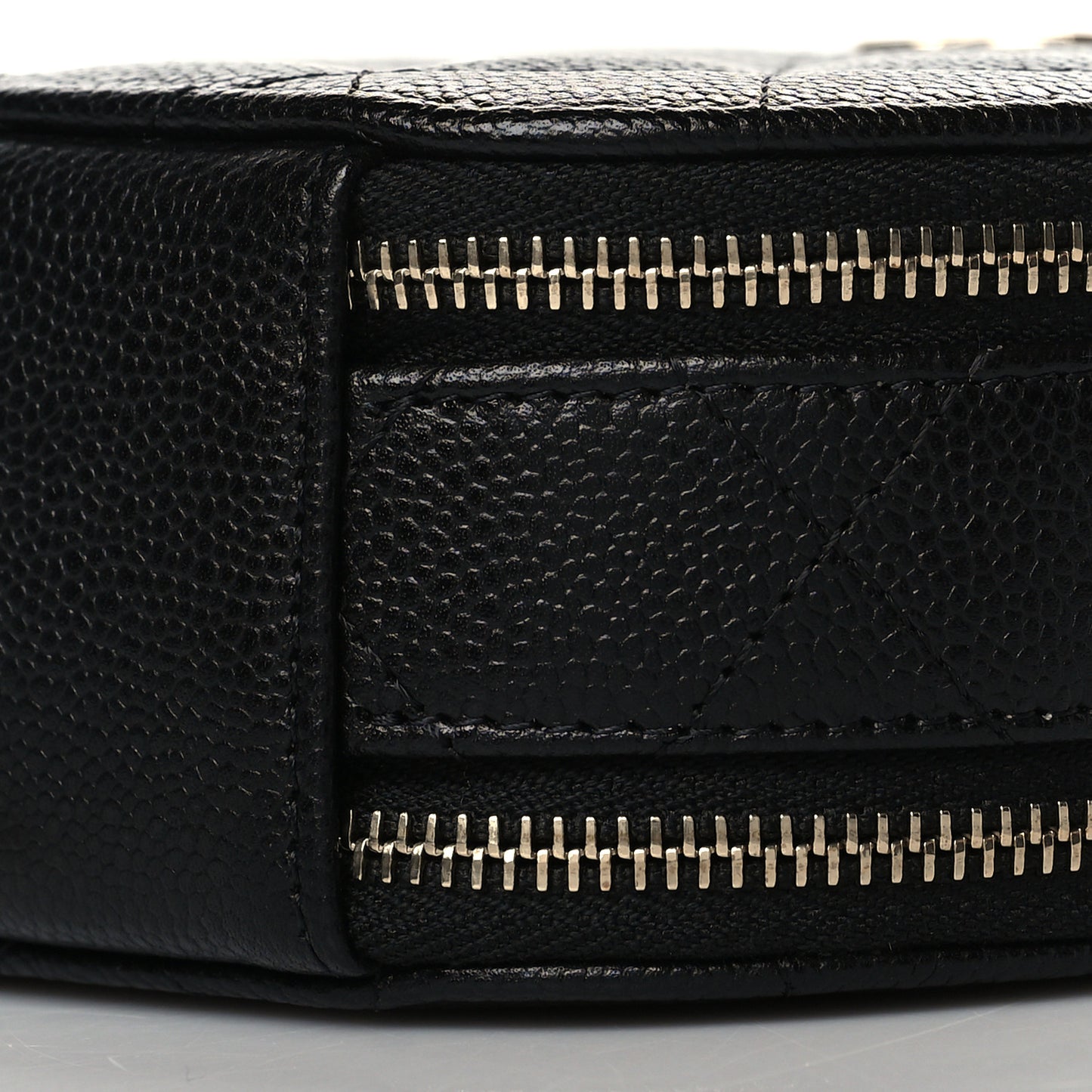 Caviar Quilted Round Handle With Care Vanity With Chain Black