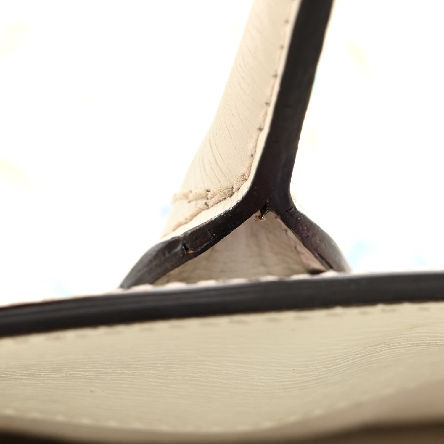 Gucci New Shangai Calfskin Tiger Savanah Textured Calfskin Medium Tote Chalky White Multicolor 16 of 20