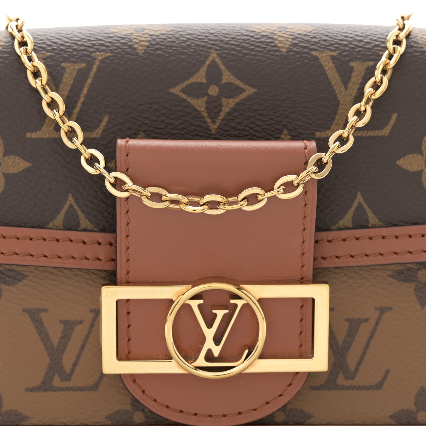 Reverse Monogram Dauphine Chain Wallet