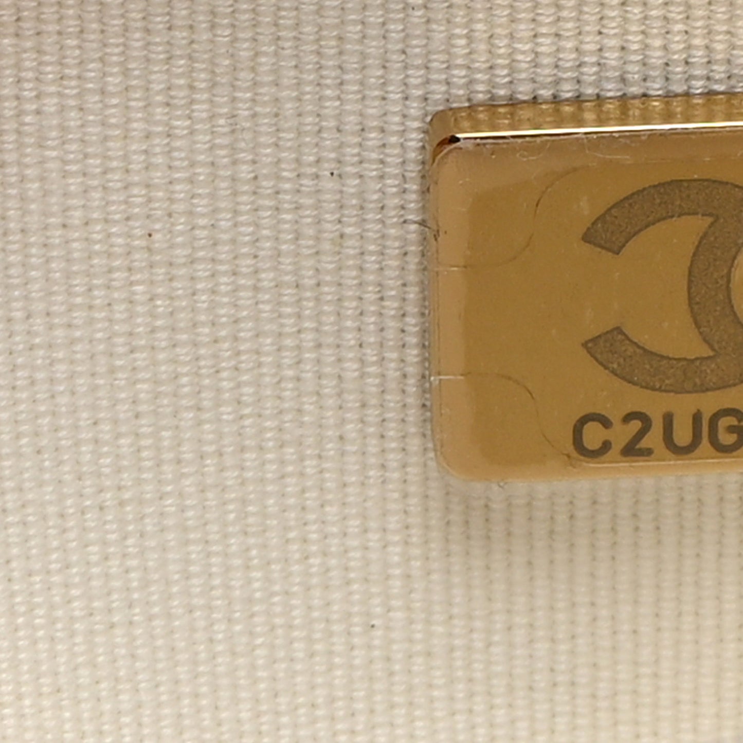 Caviar Quilted Boy Wallet On Chain WOC White