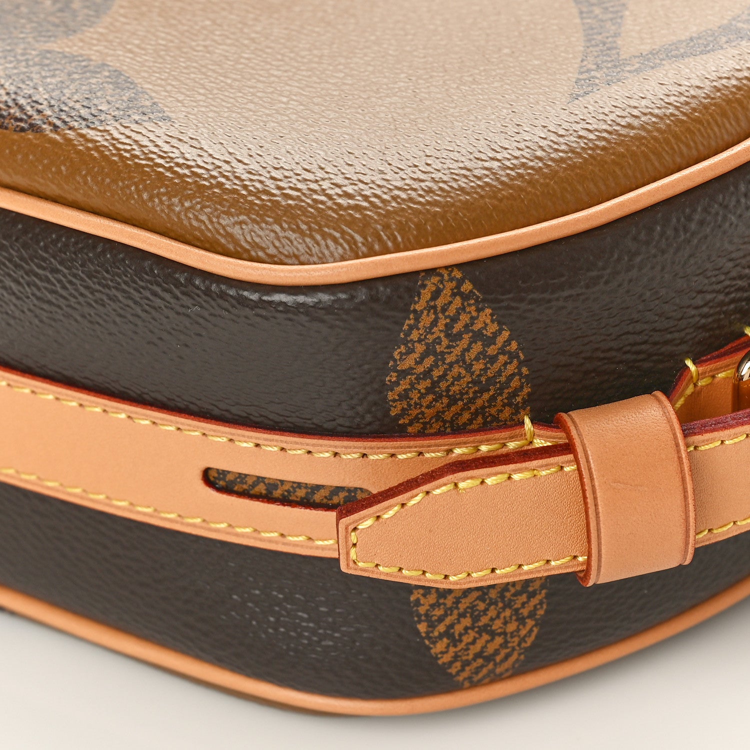 Louis Vuitton Reverse Monogram Giant Boite Chapeau Souple 9 of 10