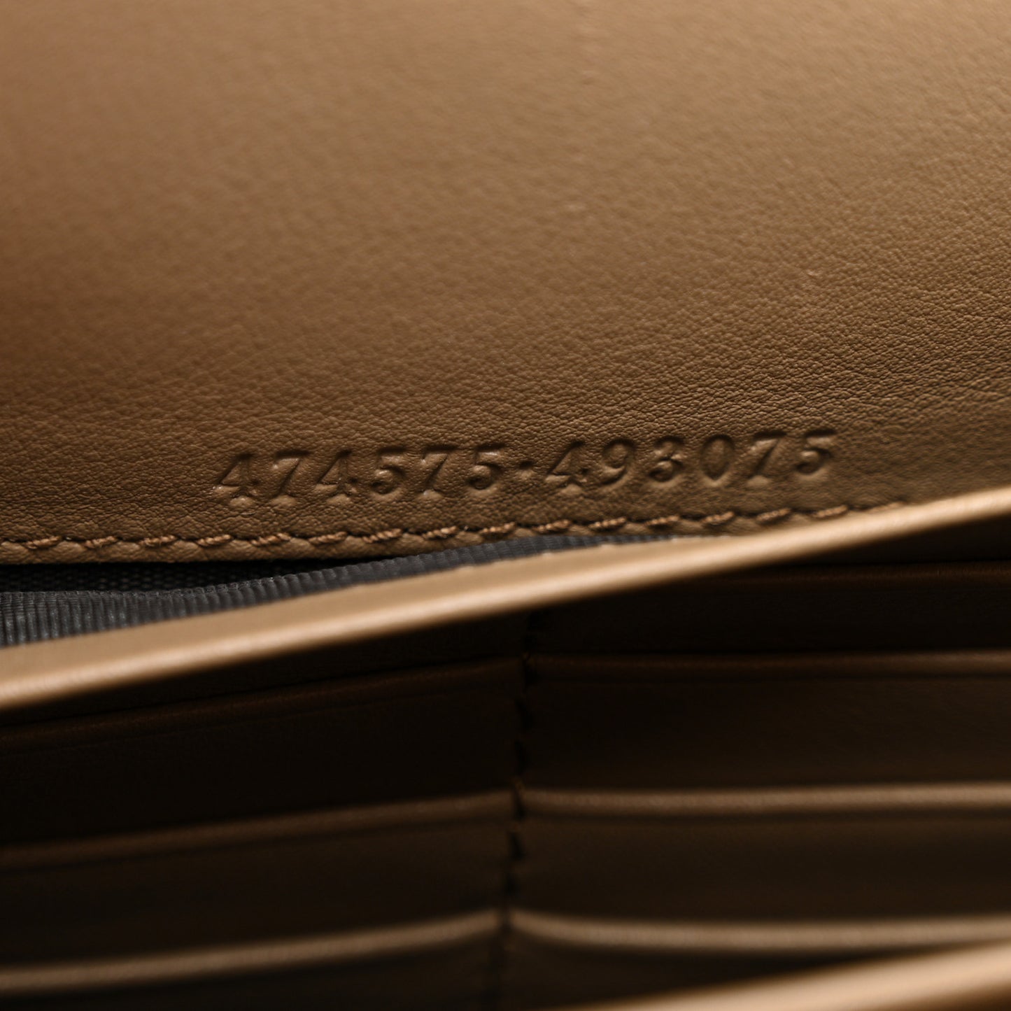 Velvet Matelasse GG Marmont Chain Wallet Taupe