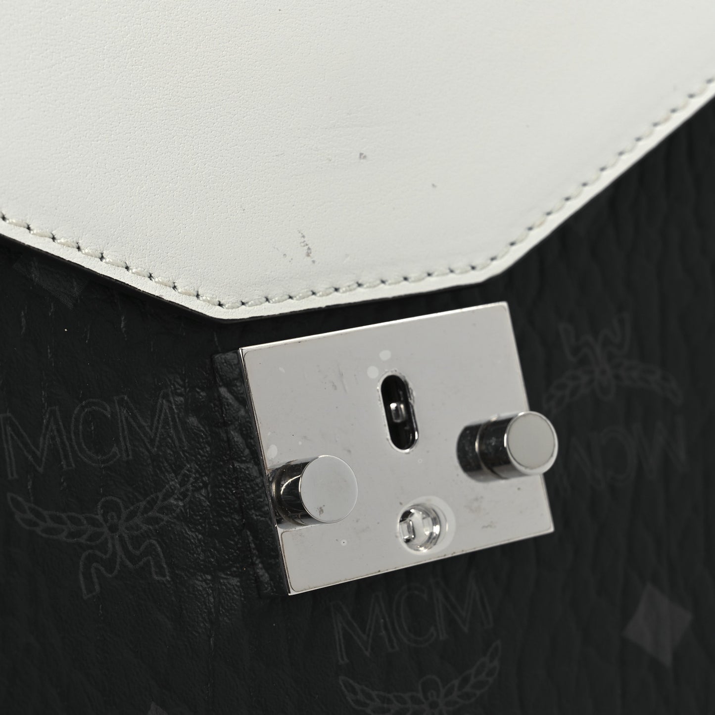Visetos Calfskin Small Patricia Crossbody Bag Eden Black