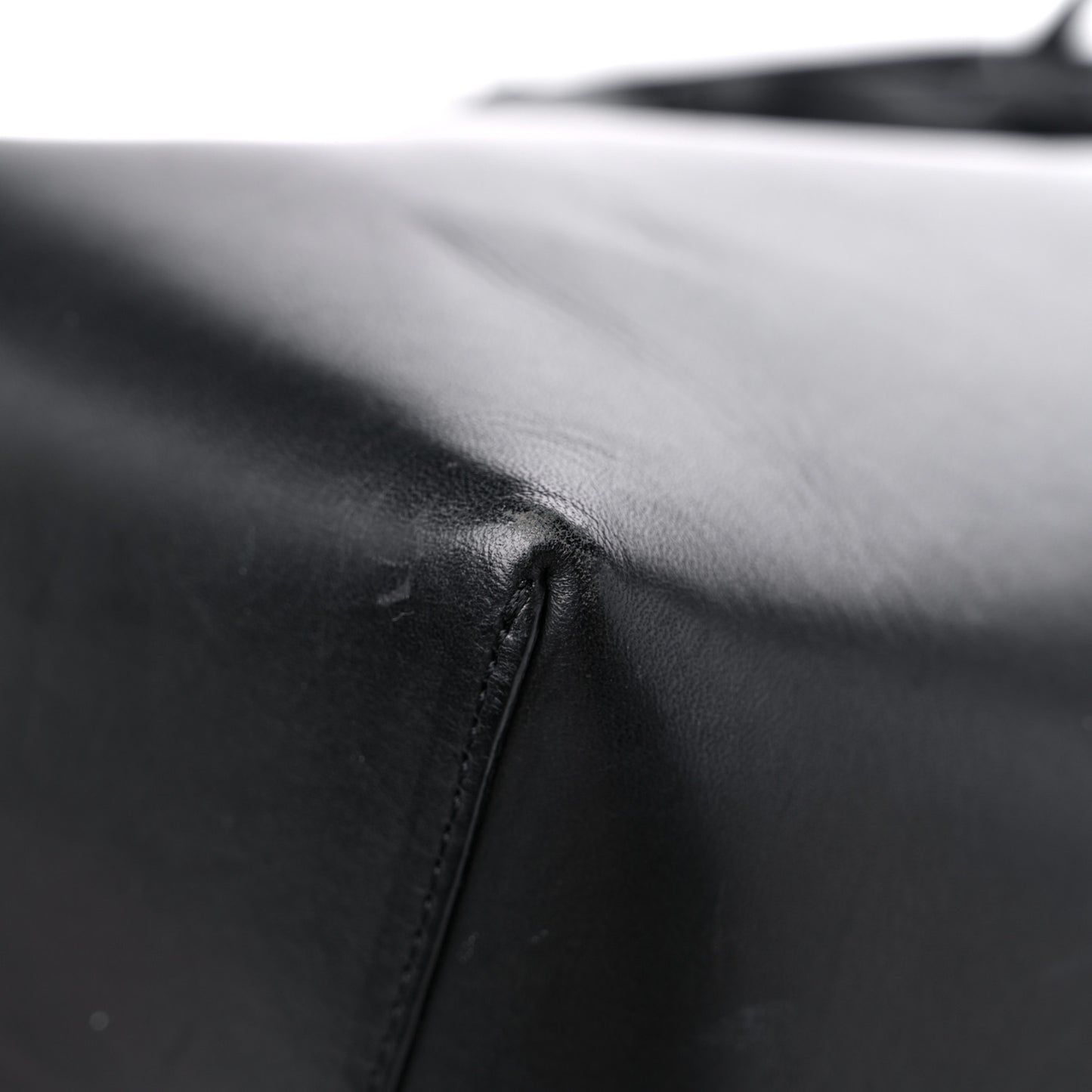 Vegetable Tanned Calfskin Bucket Bag Black Oro