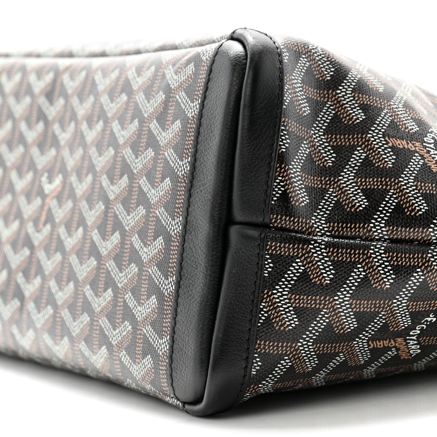 Goyardine Artois PM Black