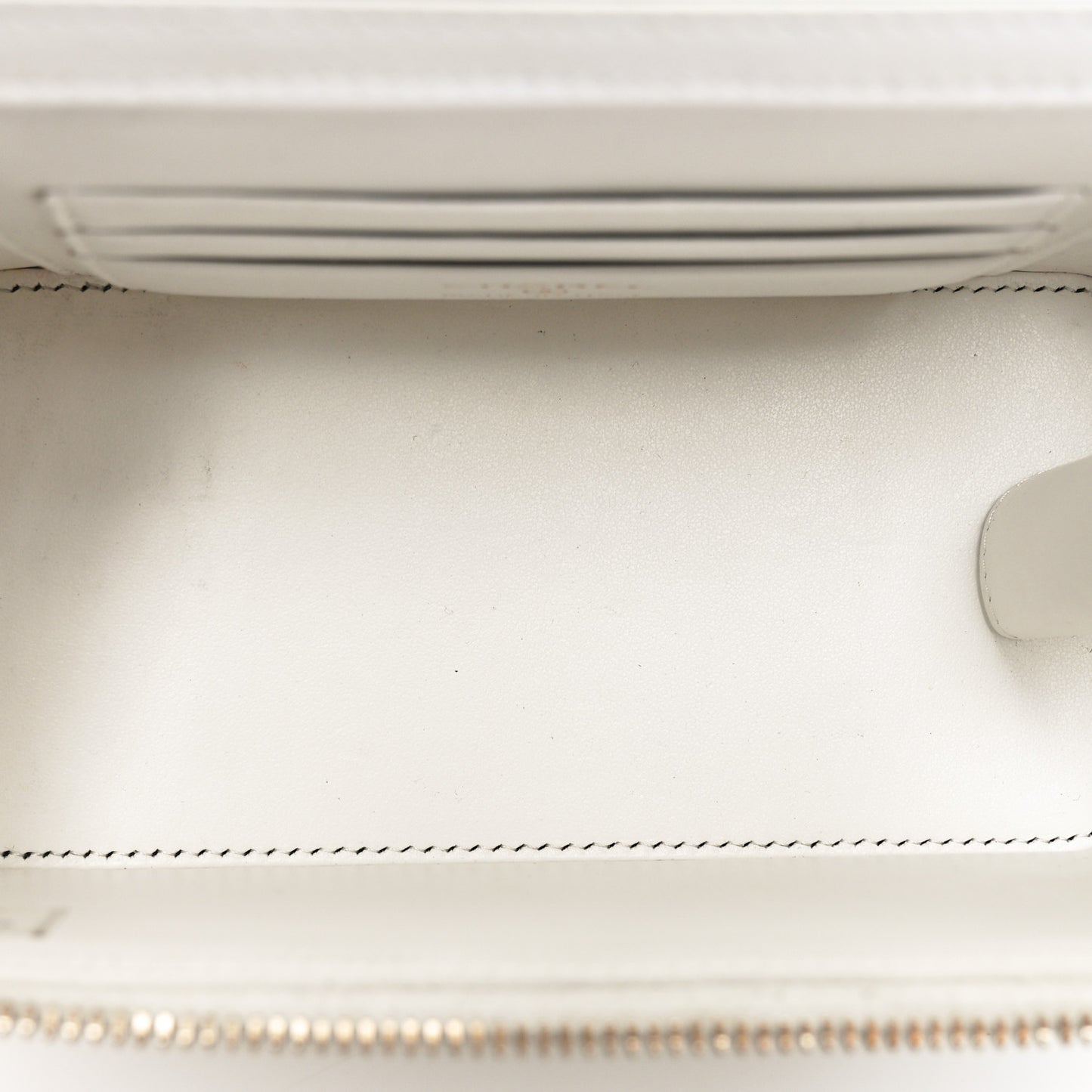 Caviar Quilted Small Vanity Case With Chain White