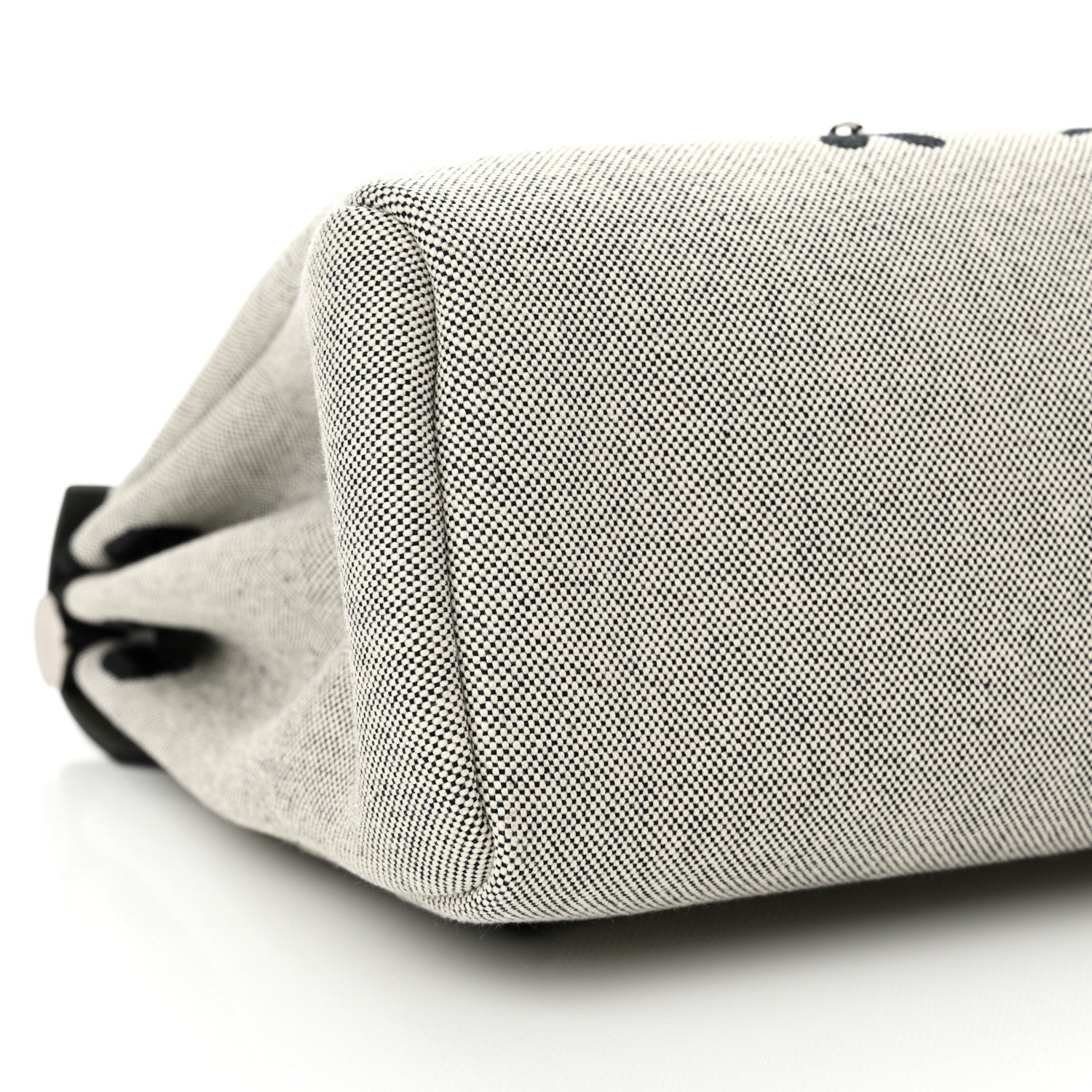 Hermes H Plume Canvas Vache Hunter Circuit Rider Hobnailed Herbag Zip Retourne 31 PM Black Ecru 10 of 12