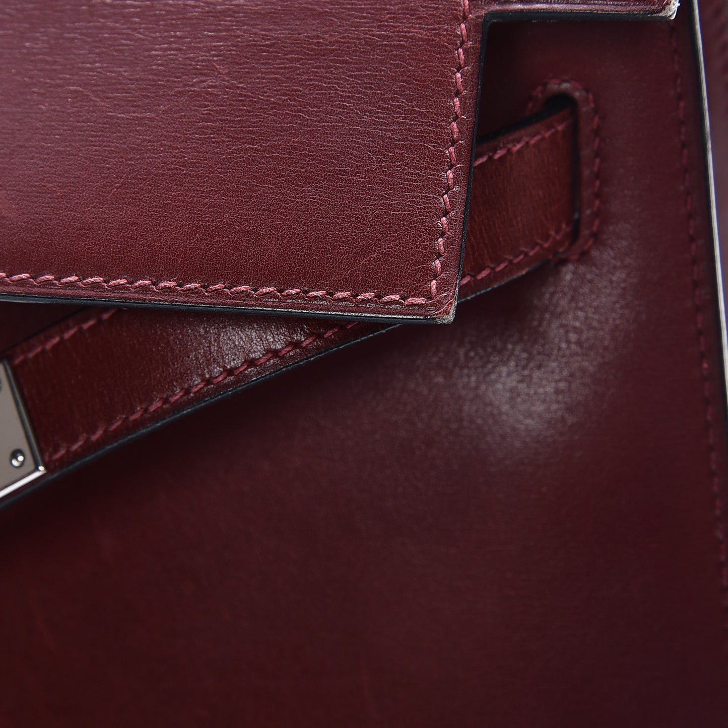 Box Kelly Sellier 28 Rouge H
