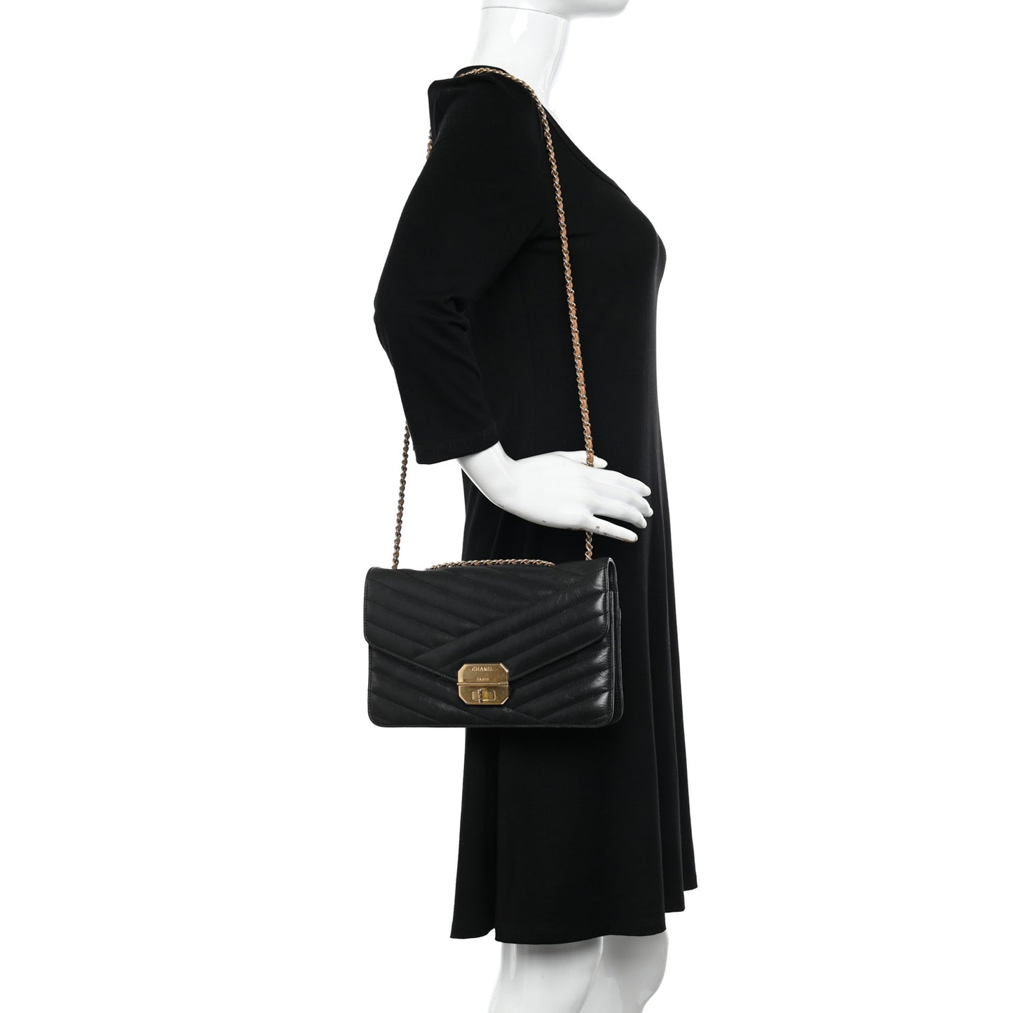 Calfskin Gabrielle Chevron Flap Black