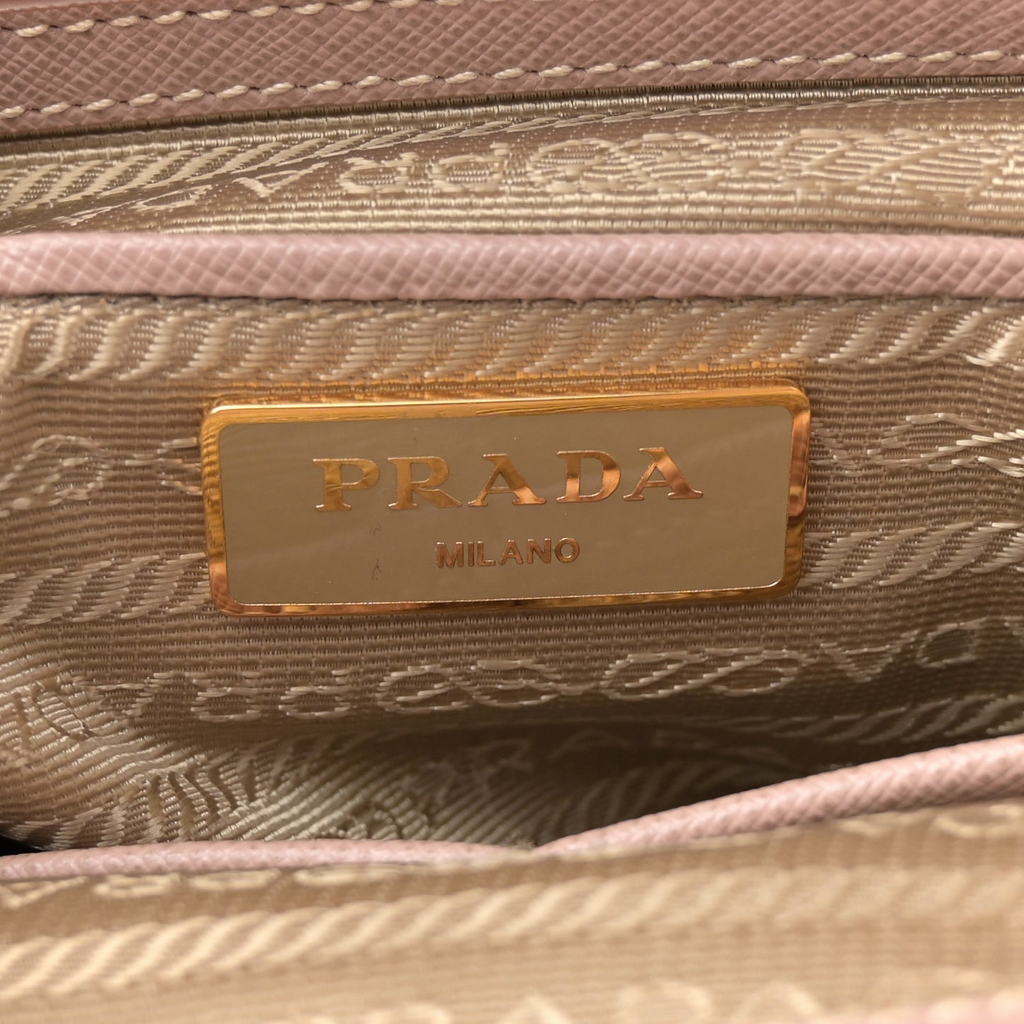 Saffiano Large Galleria Double Zip Tote Cammeo