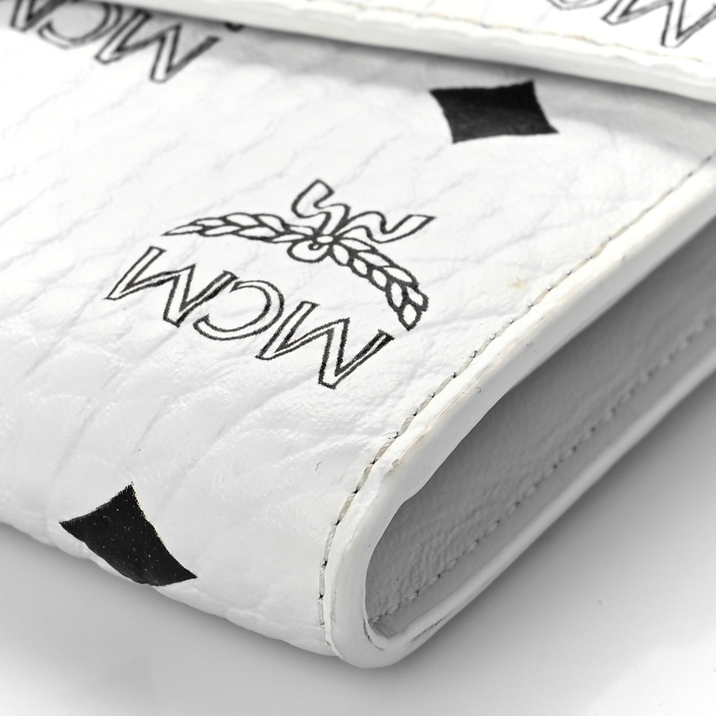 Visetos Large Patricia Wallet On Chain White