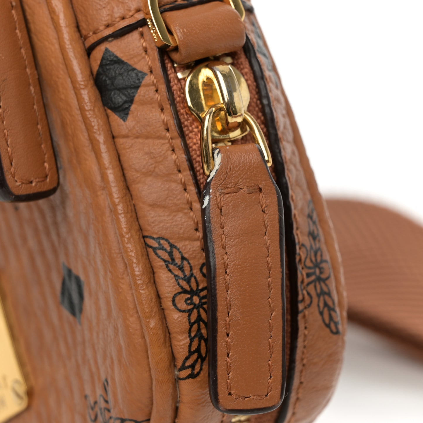 Visetos Crossbody Bag Cognac