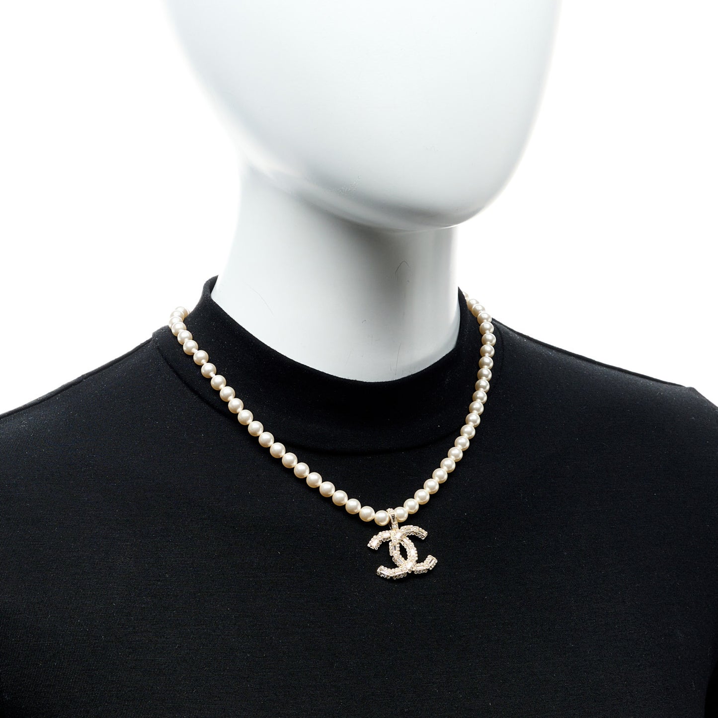 Pearl Crystal Baguette CC Short Necklace Gold