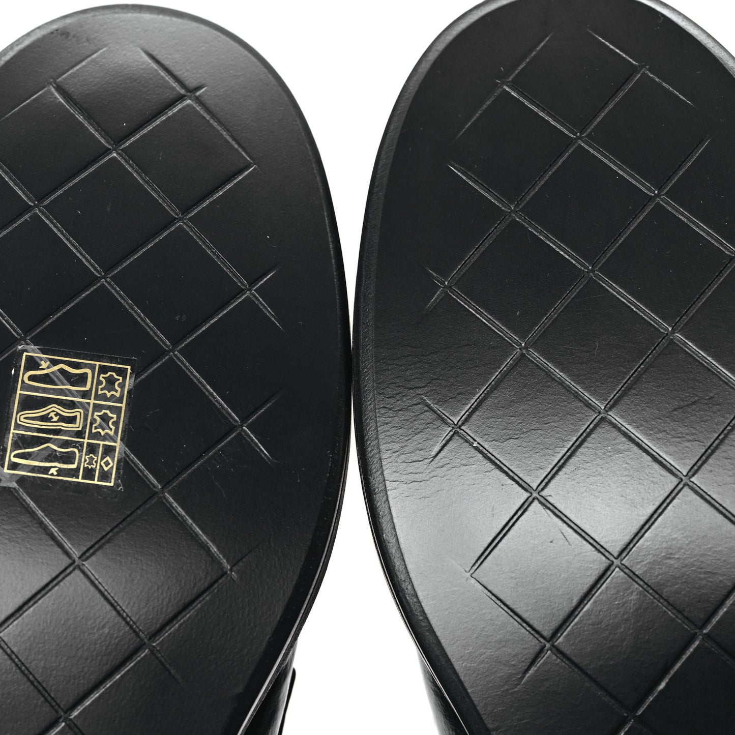 Crumpled Lambskin Quilted CC Turnlock Loafers 39 Black