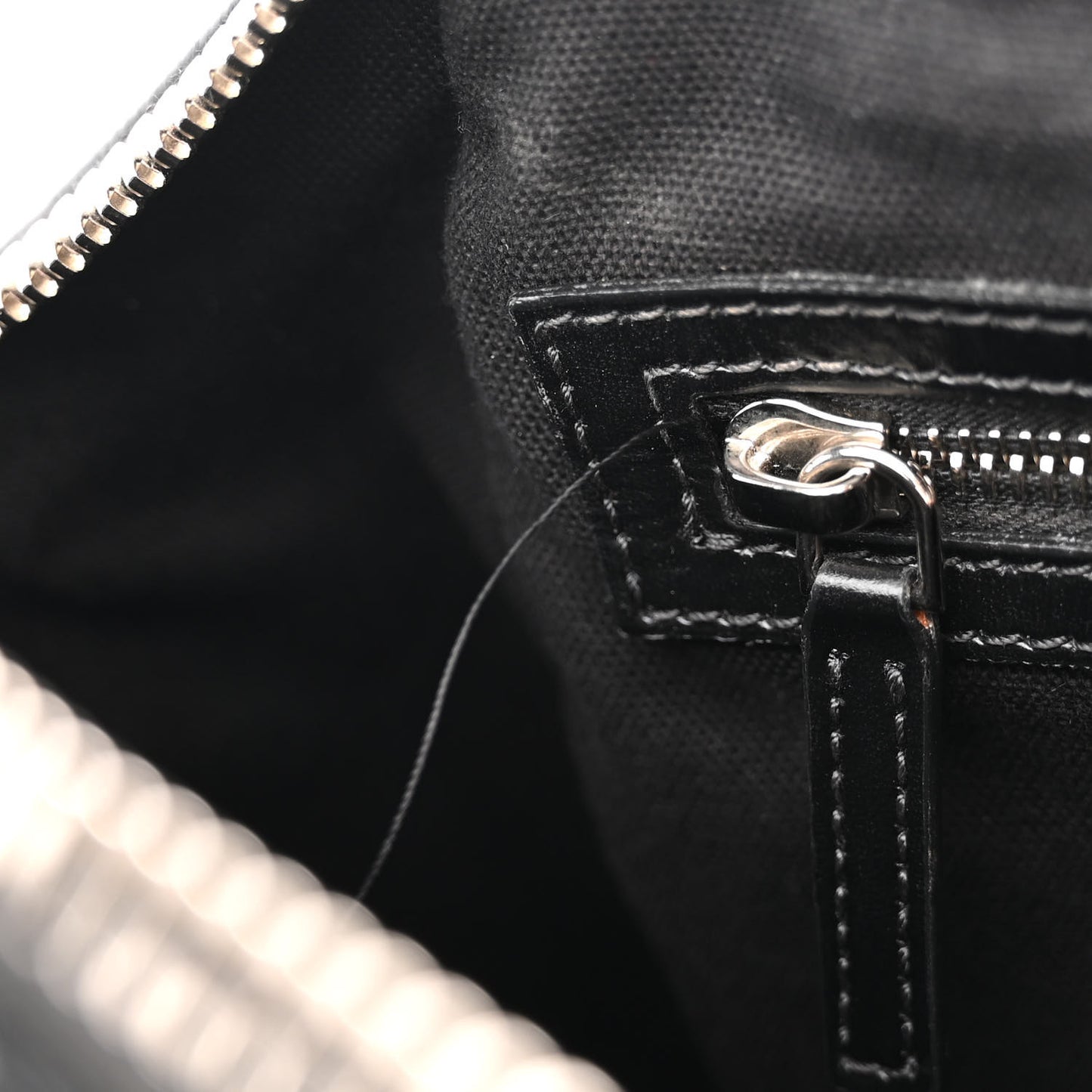 Shiny Lord Calfskin Medium Antigona Black