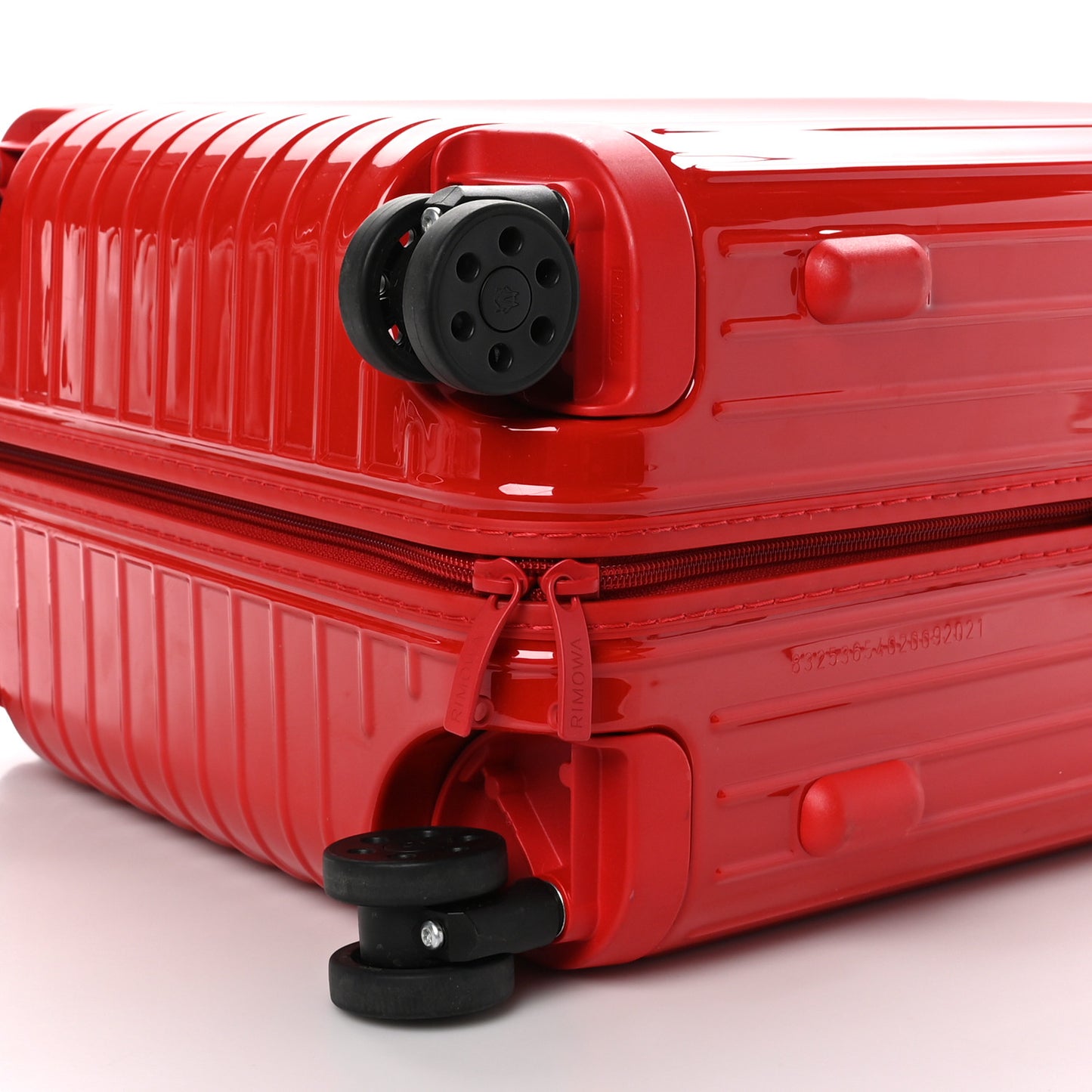 Gloss Polycarbonate Essential Cabin Gloss Red