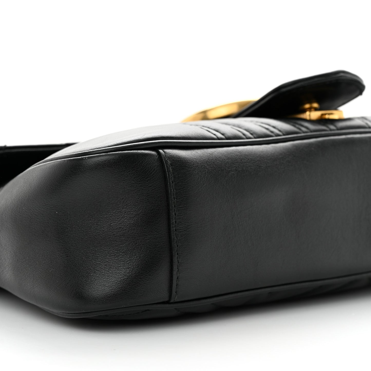 Calfskin Matelasse Medium GG Marmont Shoulder Bag Black