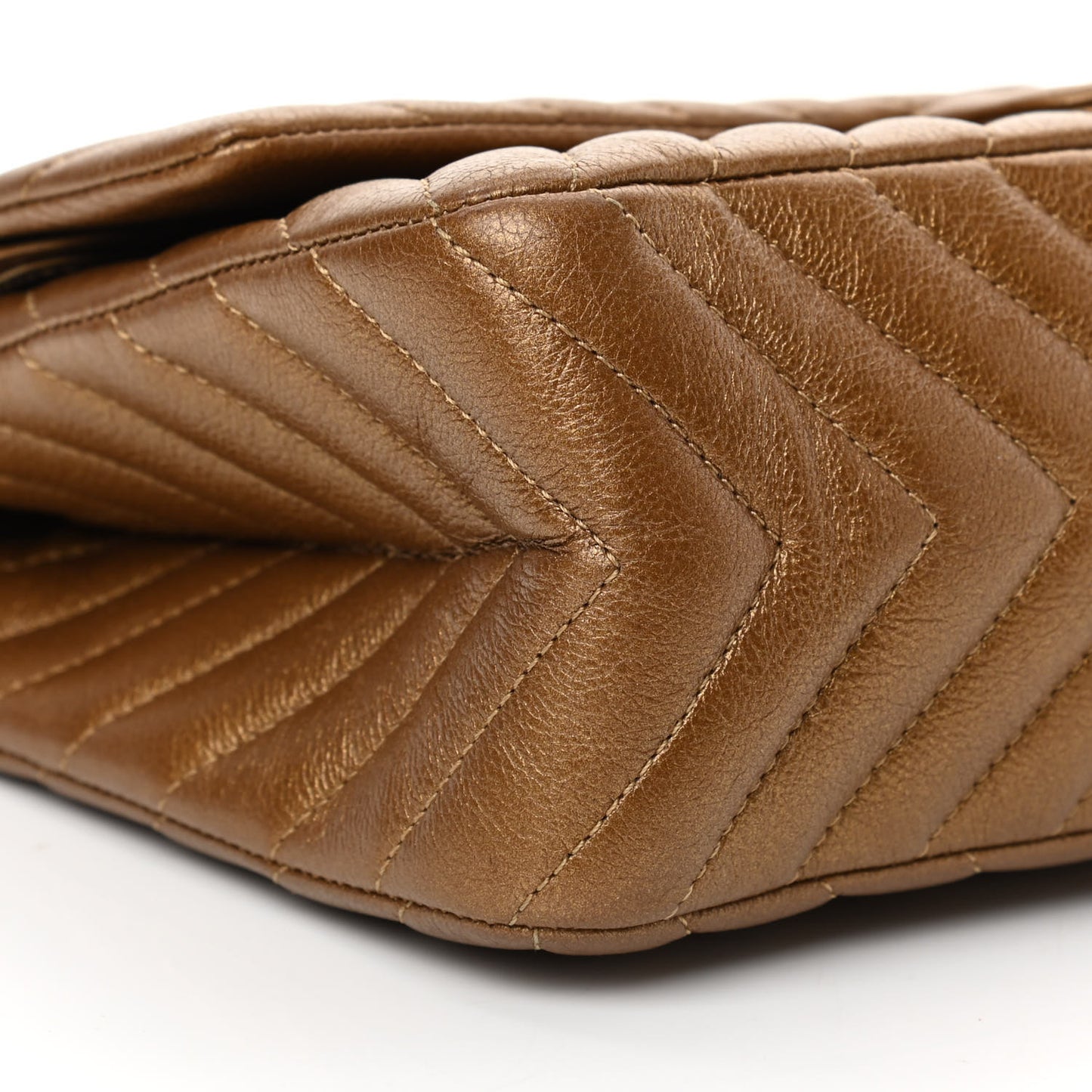 Metallic Calfskin Chevron Quilted 2.55 Reissue 226 Flap Gold