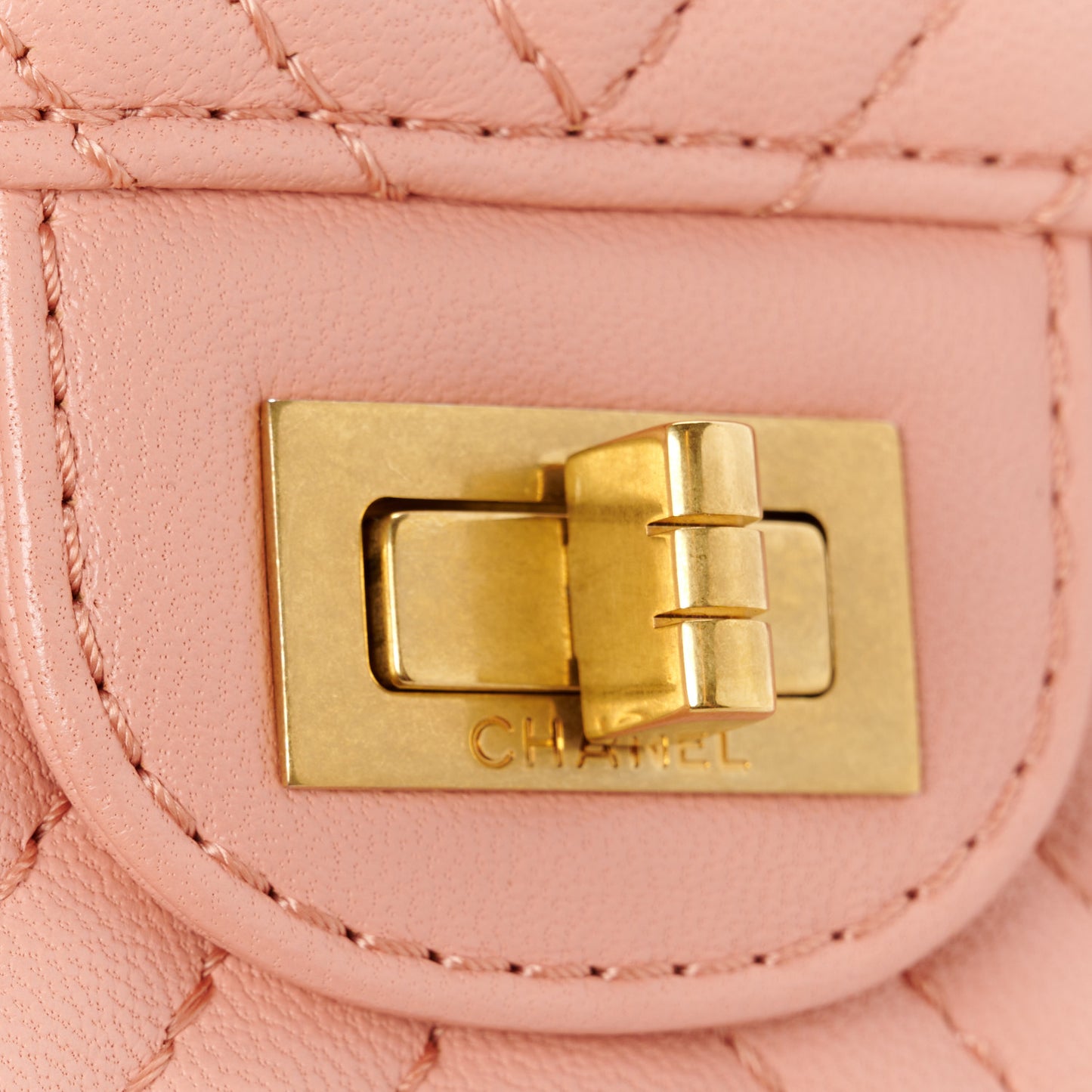 Sheepskin Chevron Quilted 2.55 Reissue 226 Flap Light Pink