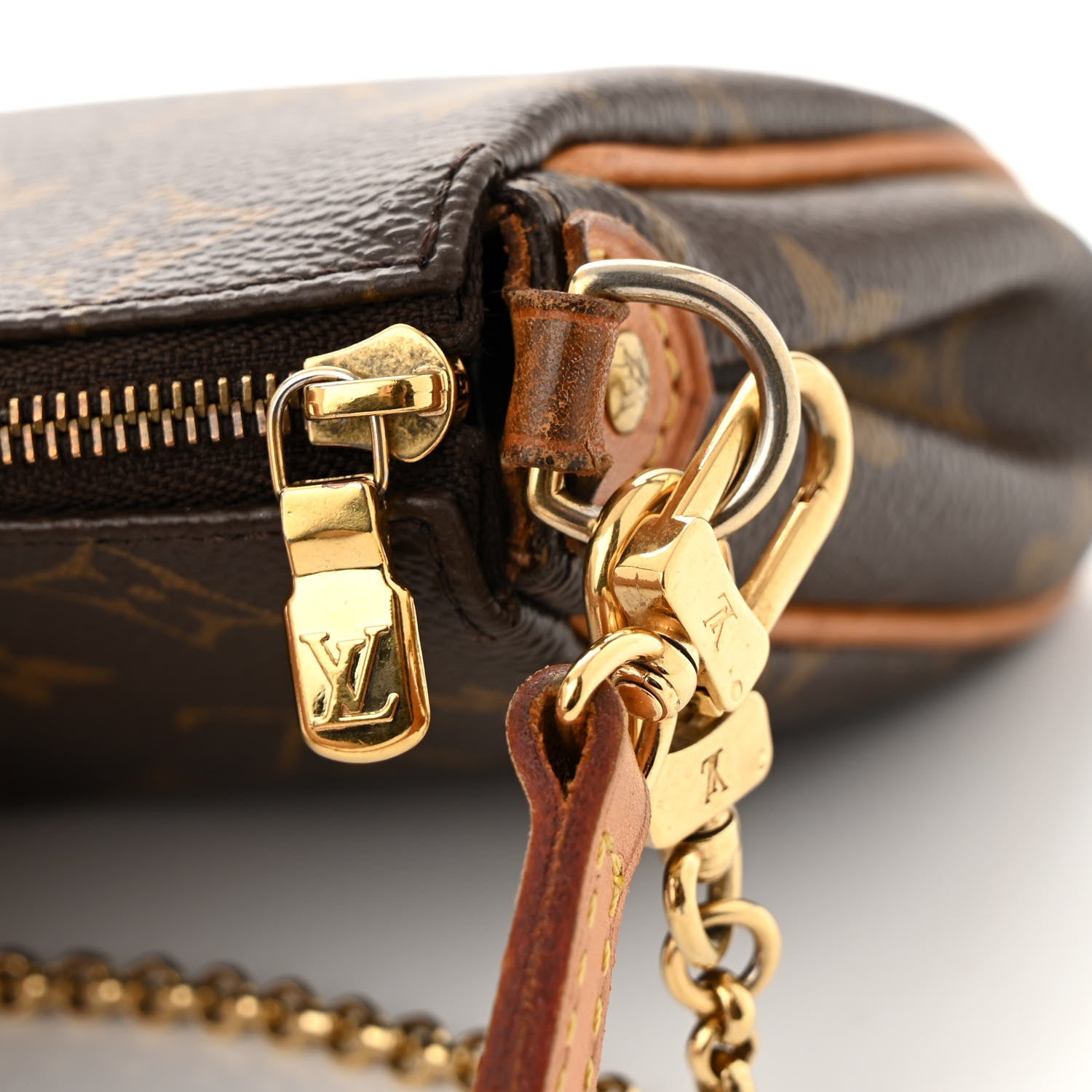 Louis Vuitton Monogram Eva Clutch 11 of 12