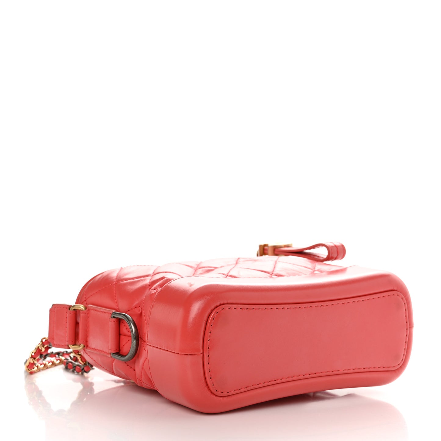 Aged Calfskin Quilted Small Gabrielle Hobo Red