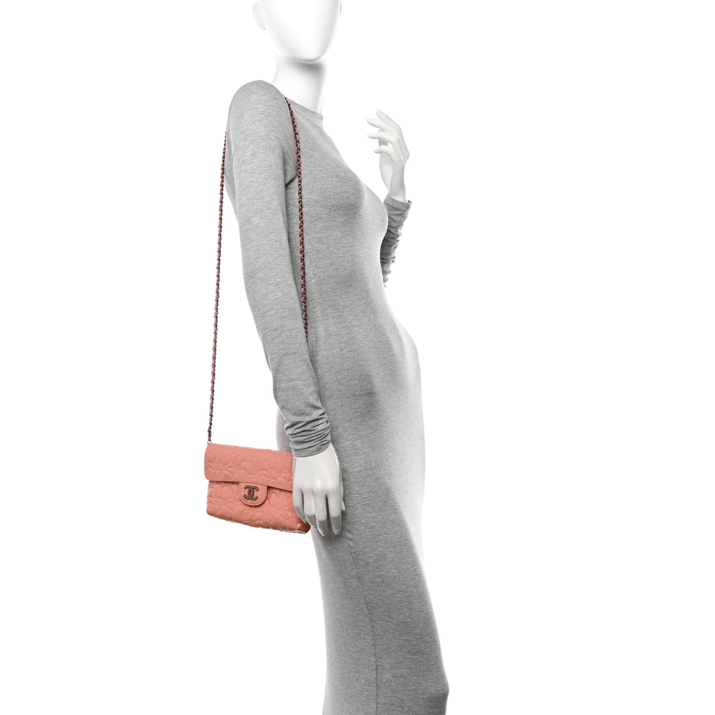 Patent Calfskin Camellia Embossed Flap Pochette Pink