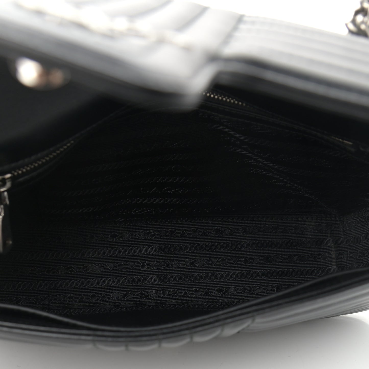 Soft Calfskin Impunture Diagramme Medium Chain Flap Shoulder Bag Black