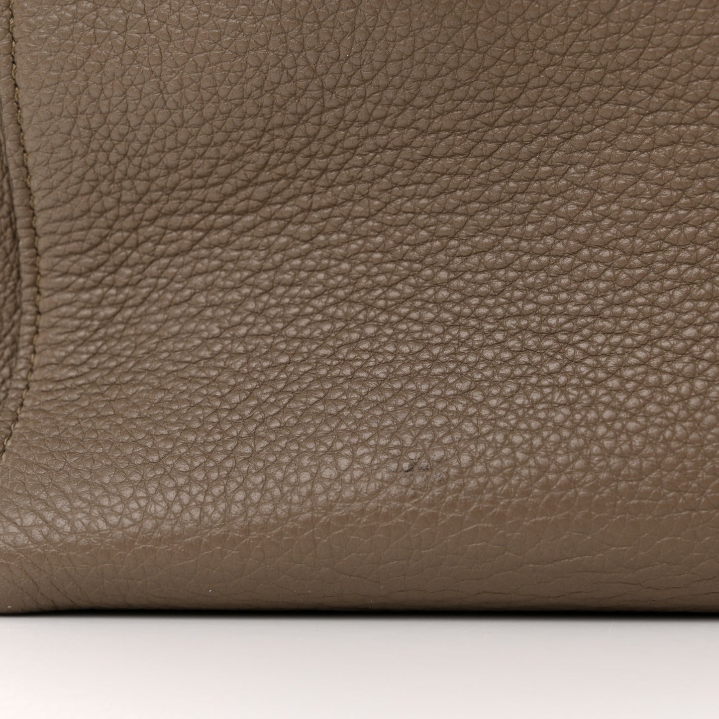 Grained Calfskin Medium Horizontal Cabas Phantom Taupe