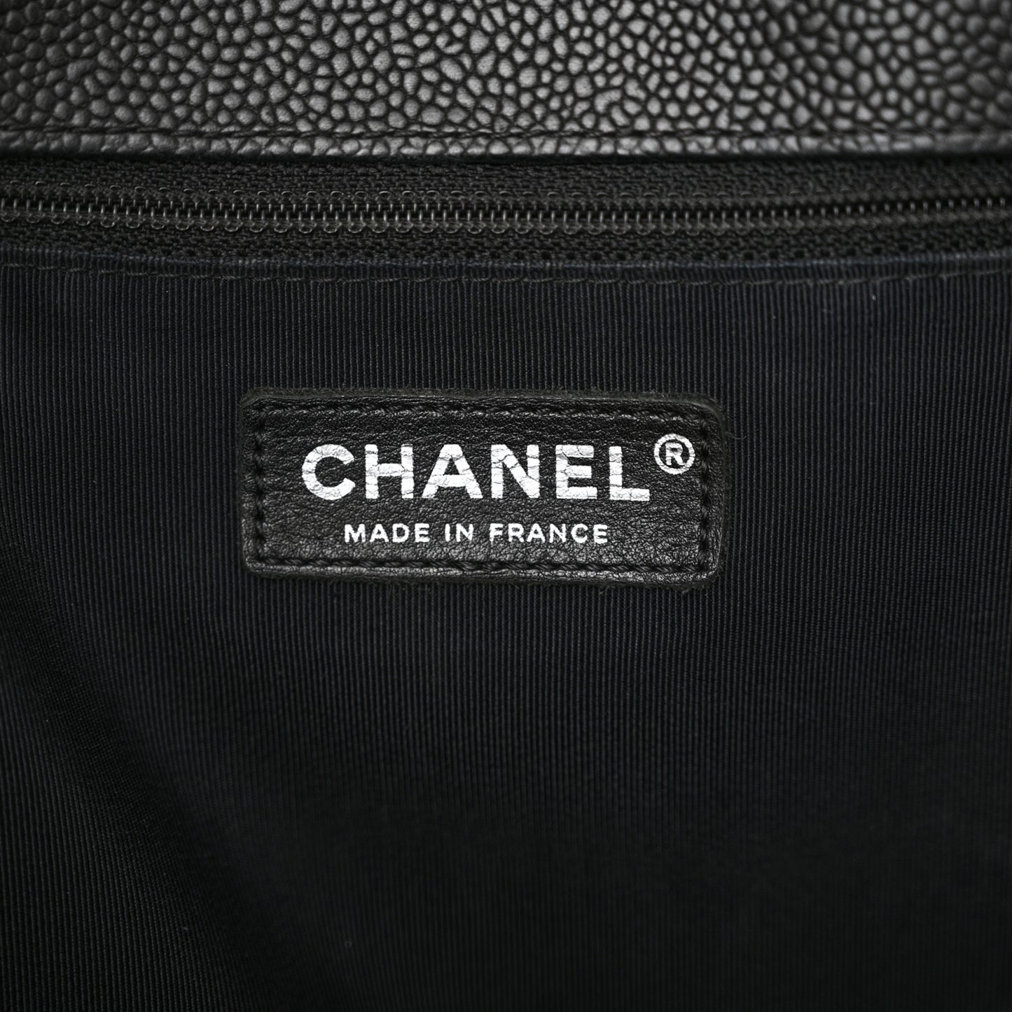 Caviar Quilted Large Boy Flap Black
