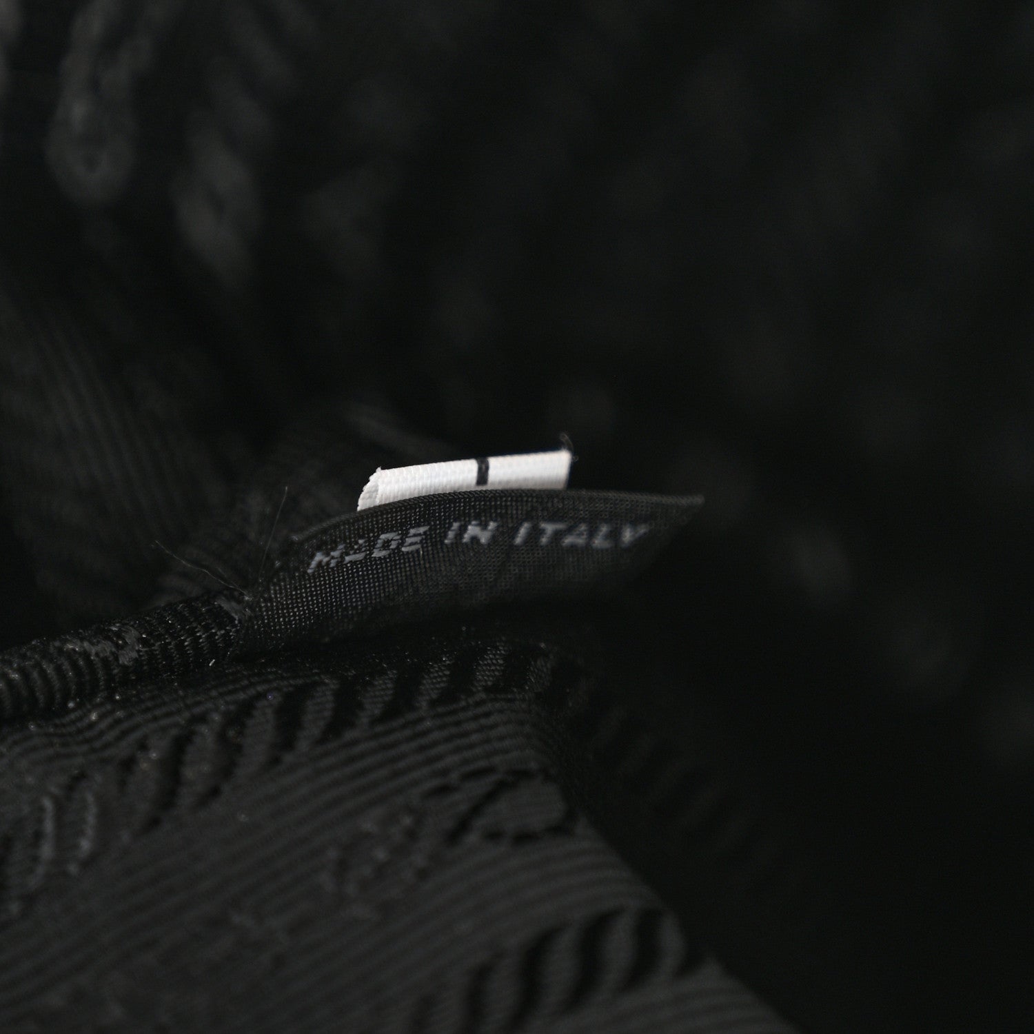 Prada Saffiano Lux Re-Edition 2005 Shoulder Bag Black 7 of 10