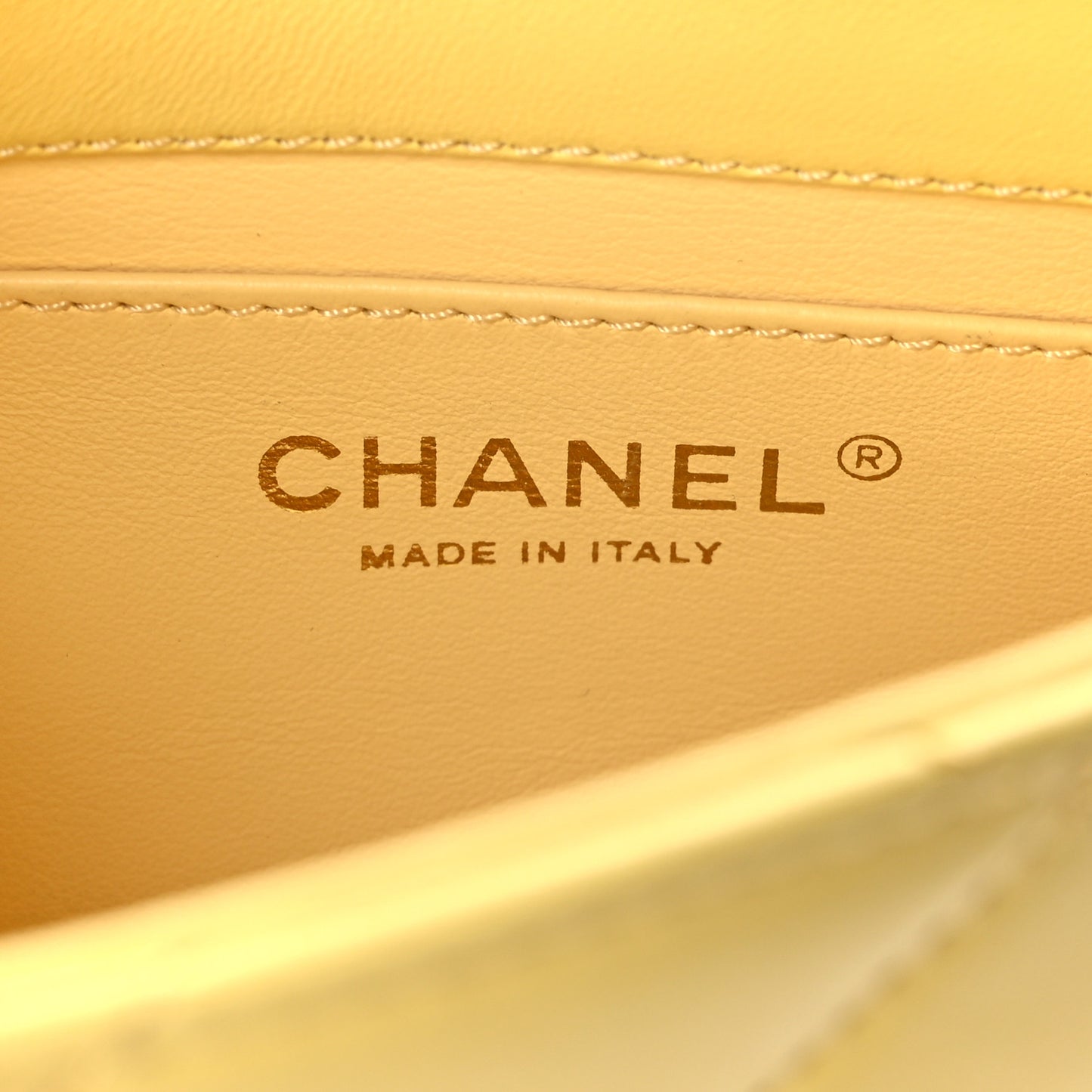 Shiny Lambskin Small Chain Is More Flap Yellow