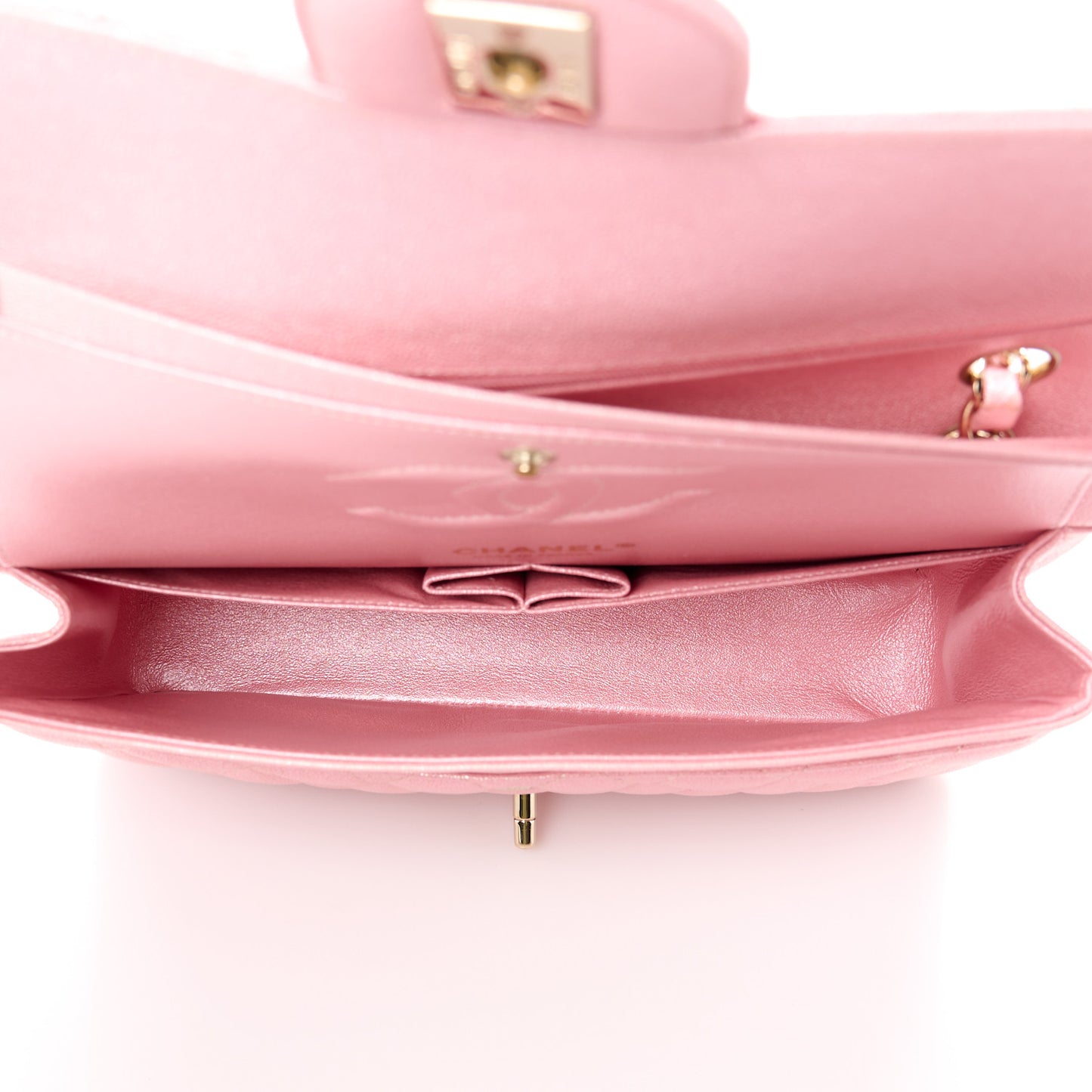 Iridescent Caviar Quilted Medium Double Flap Rose Pink