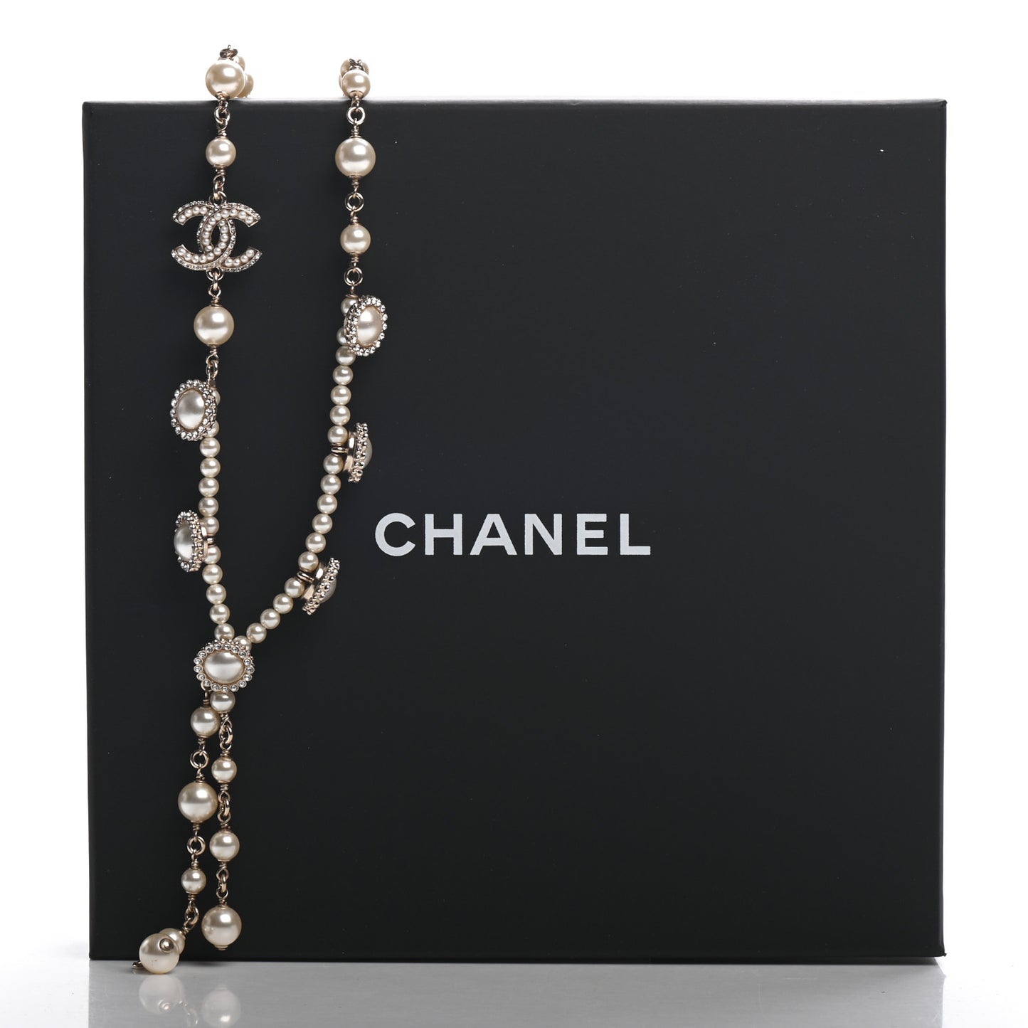 Pearl Crystal CC Short Logo Necklace Gold