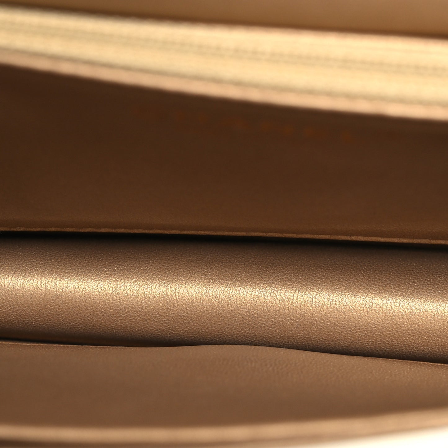 Lambskin Quilted Small Chic Pearls Flap White