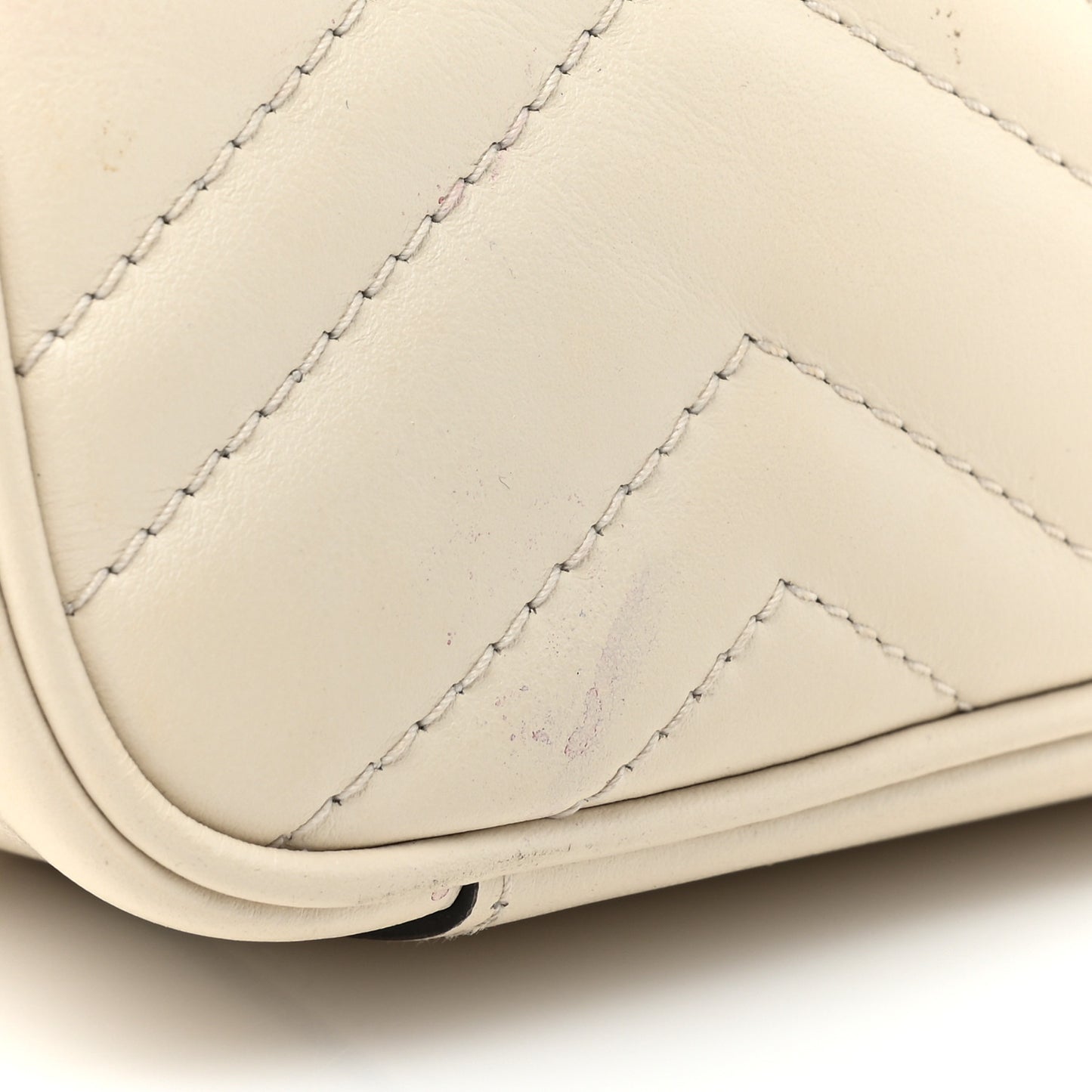 Calfskin Matelasse Mini GG Marmont Shoulder Bag White
