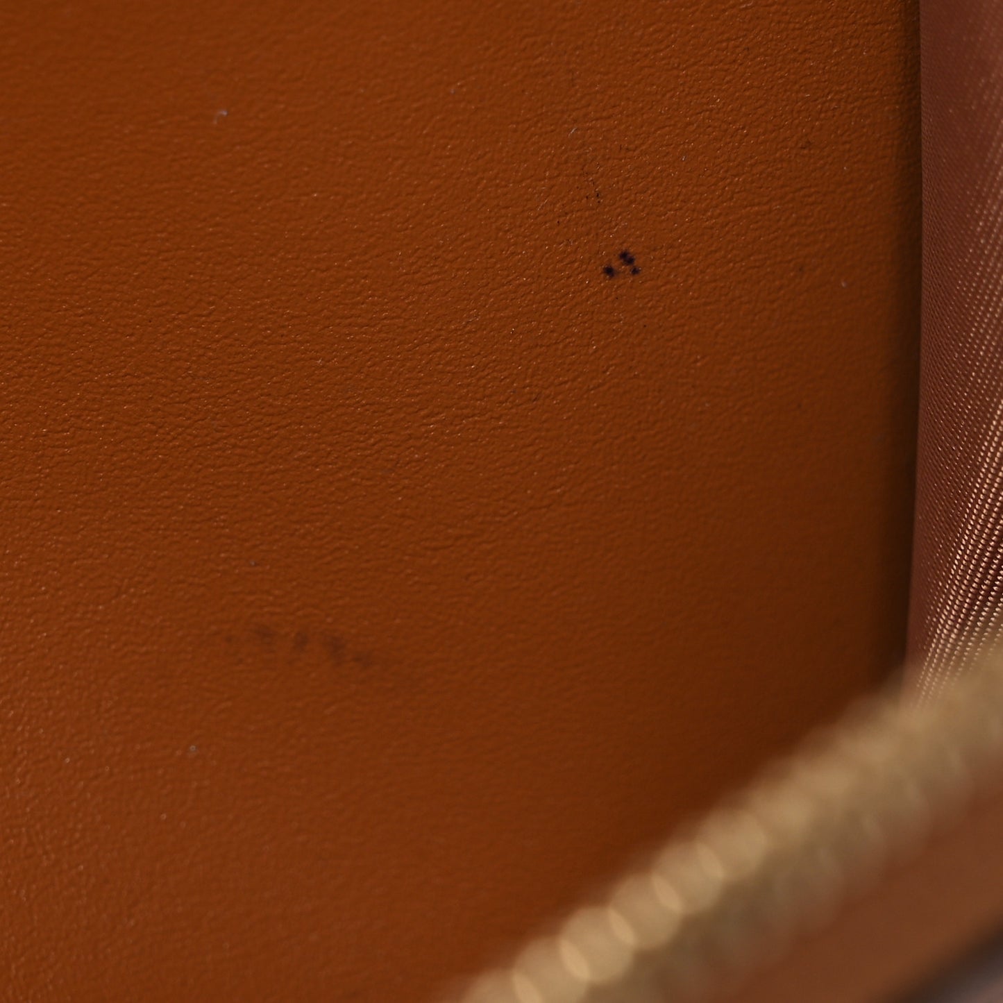 Visetos Large Zip Around Wallet Cognac