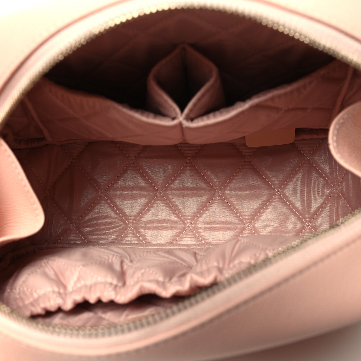 Caviar Quilted Medium Curvy Pouch Cosmetic Case Light Pink