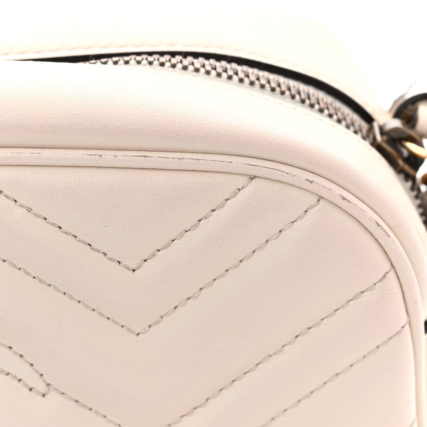 Calfskin Matelasse Small GG Marmont Chain Shoulder Bag White