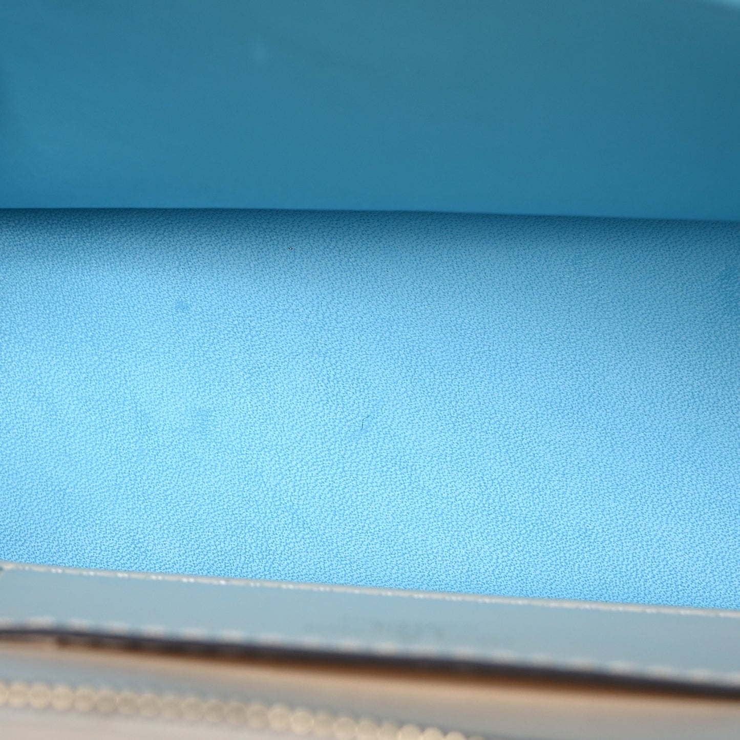 Smooth Calfskin LV Pont 9 Cream