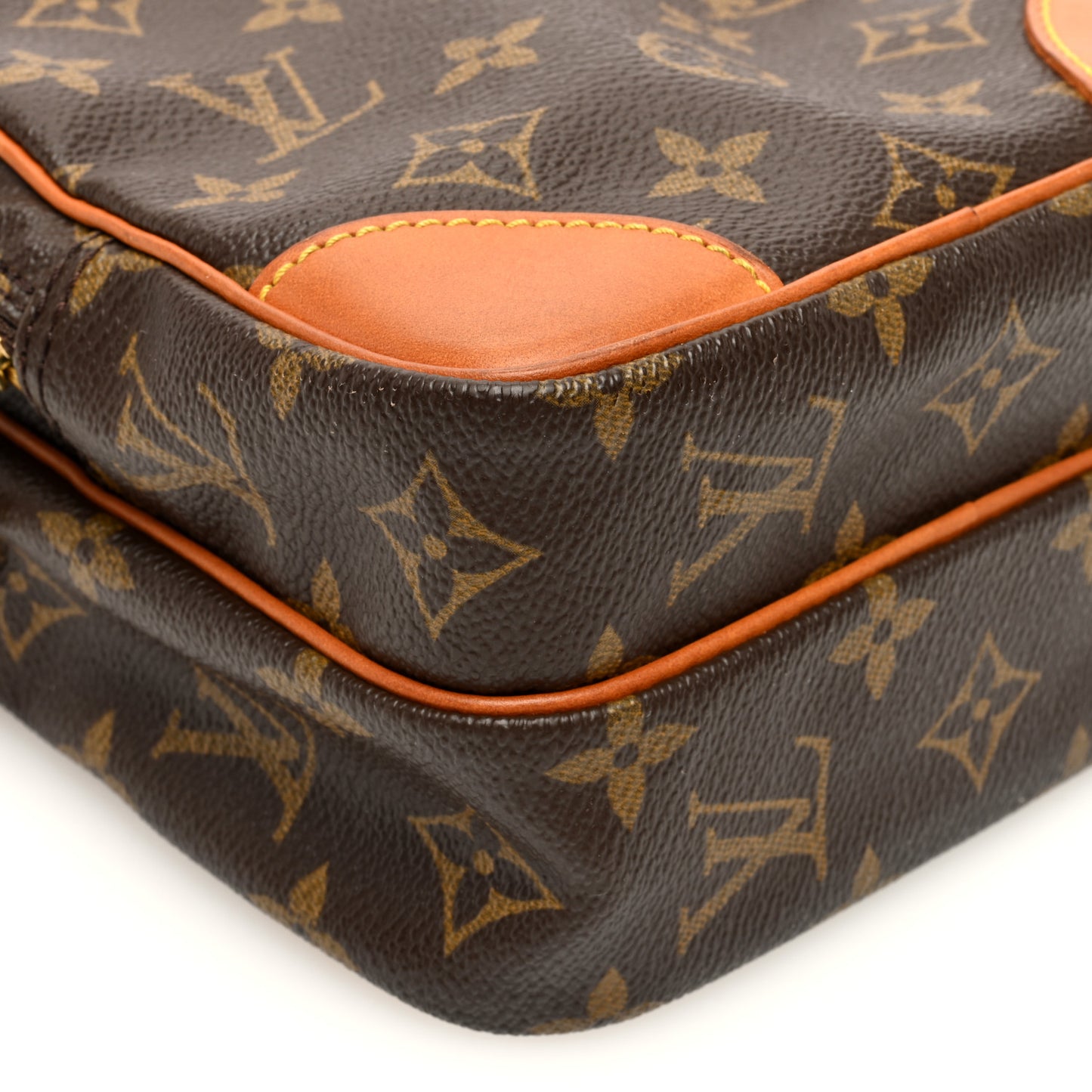 Monogram Amazone