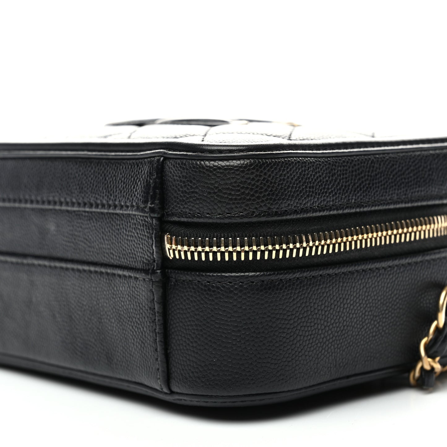 Caviar Quilted Small CC Filigree Vanity Case Black