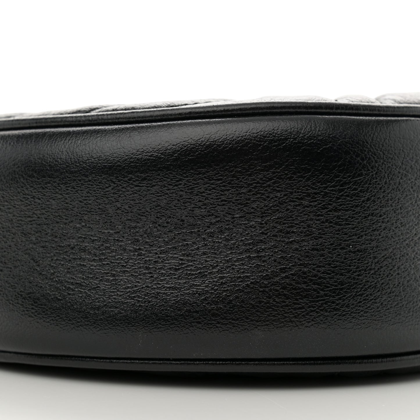 Azalea Calfskin Matelasse Heart Mini GG Marmont Round Shoulder Bag Black