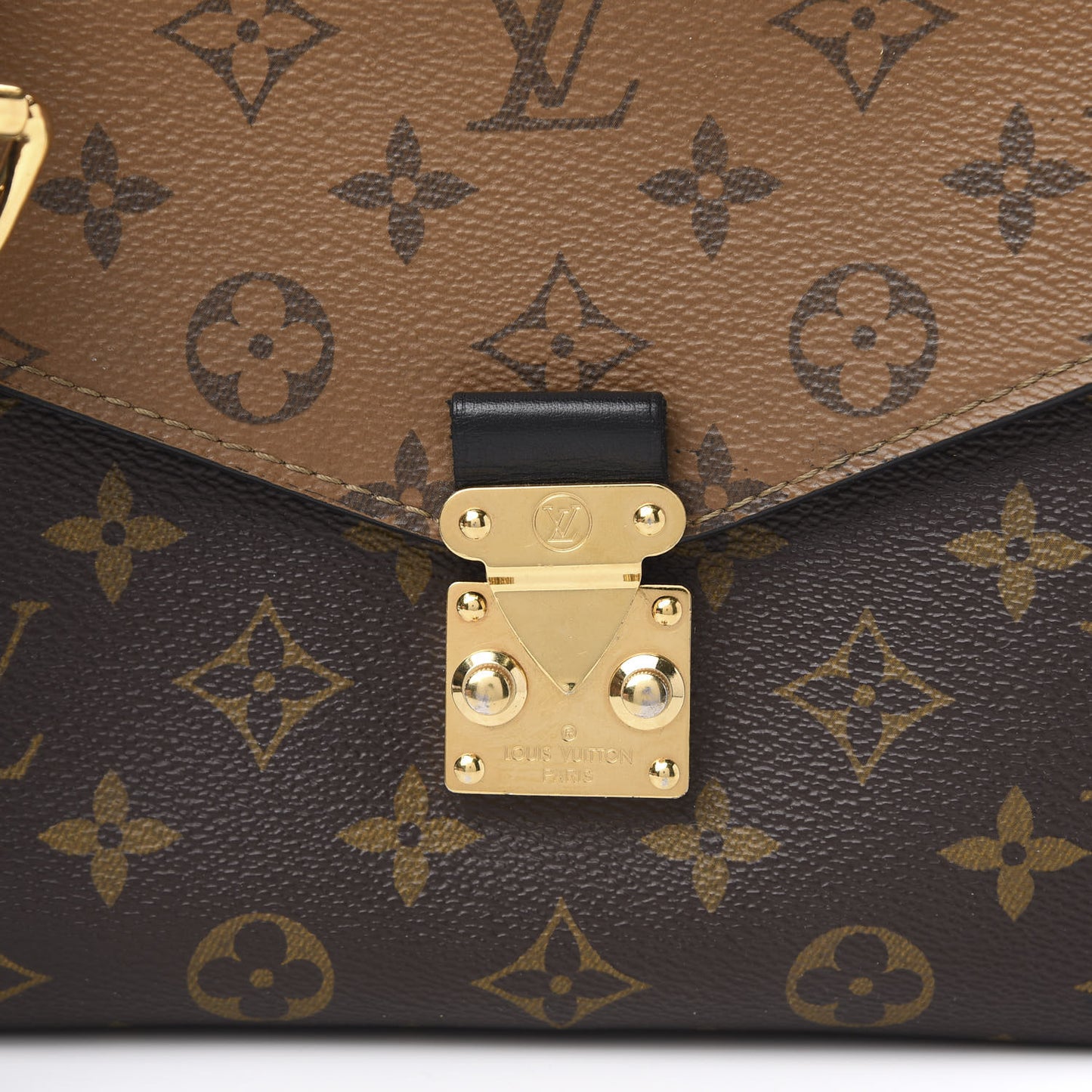 Reverse Monogram Pochette Metis