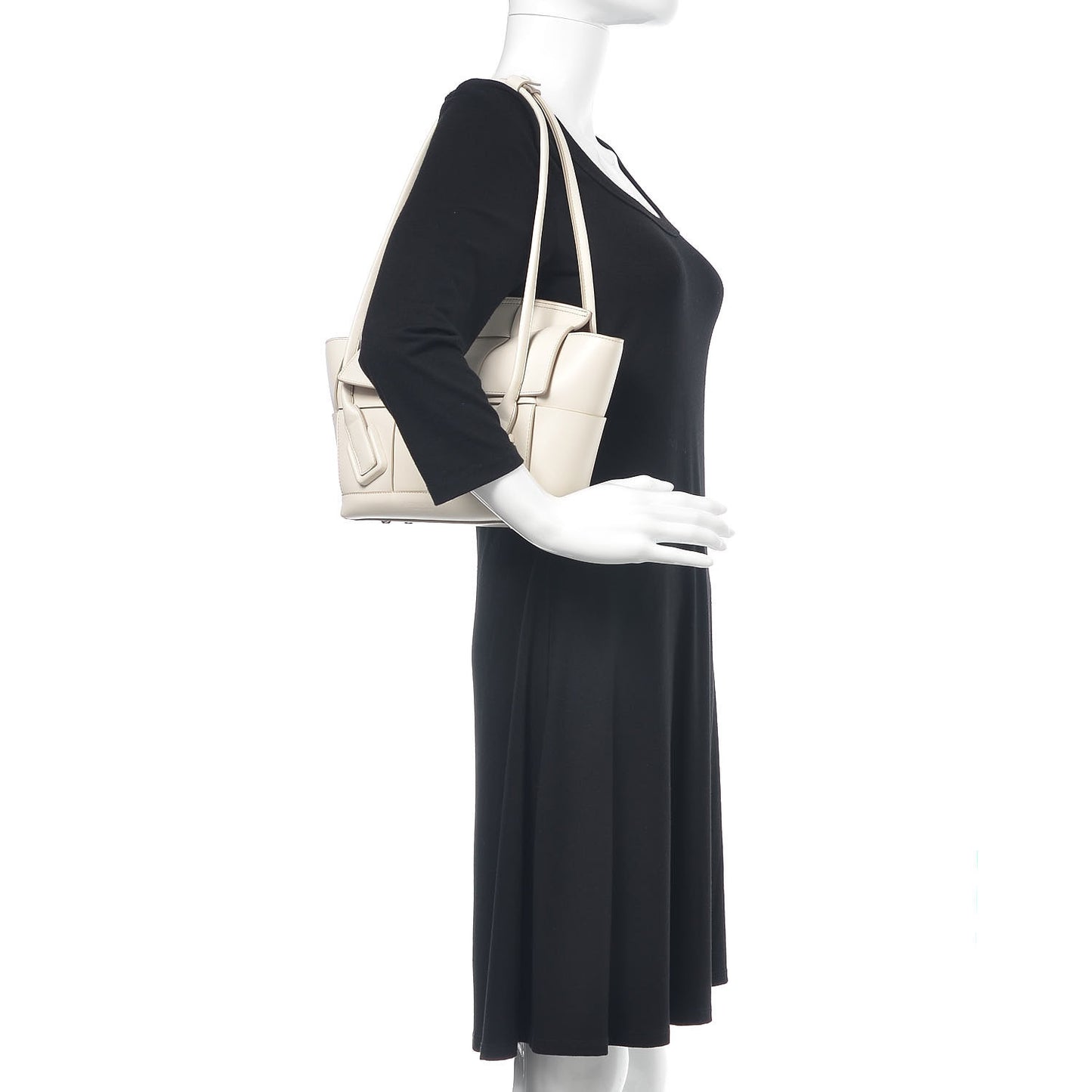 French Calfskin Maxi Intrecciato Arco 33 Bianco