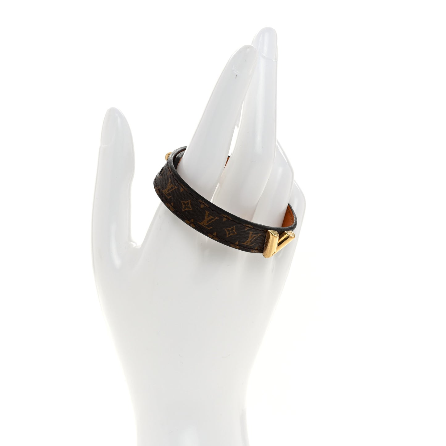Monogram Essential V Bracelet 17